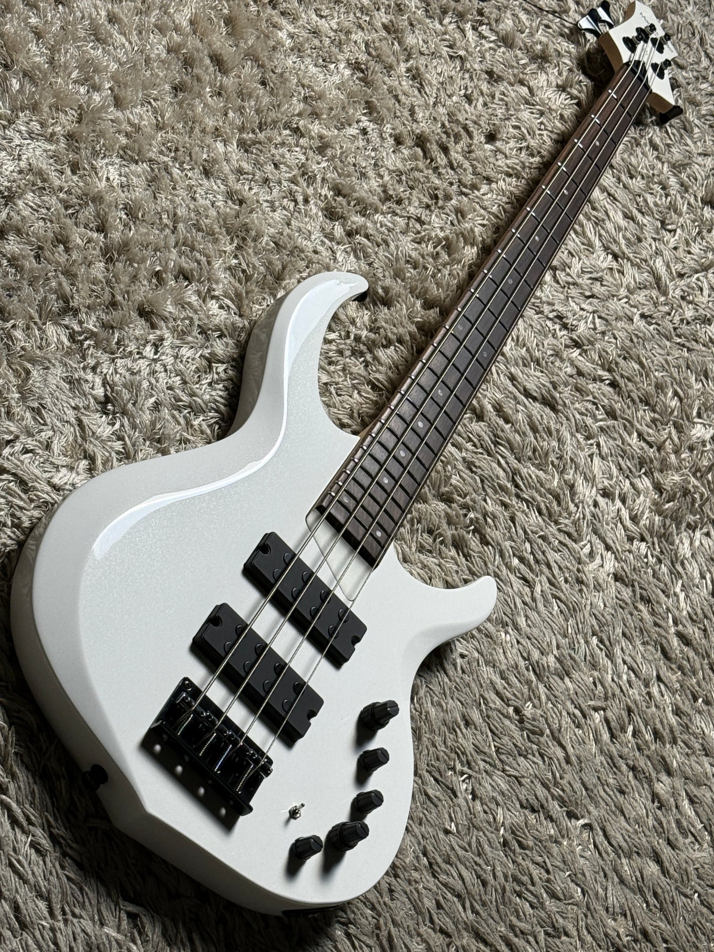 Sire Marcus Miller M2 4 String 2nd Gen Electric Bass in White Pearl