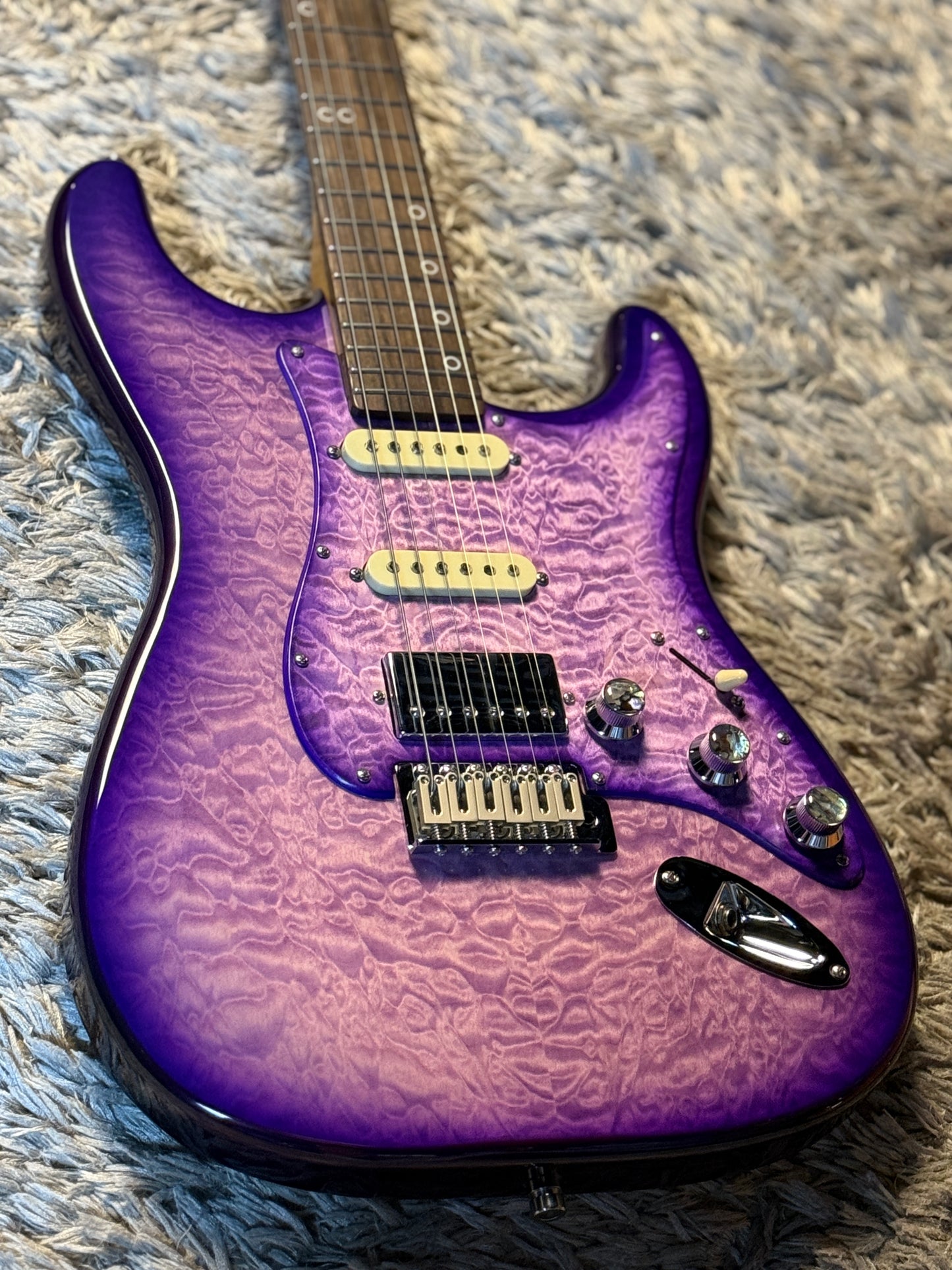 Dhatarattha Custom DST HSS Quilt in Purple Amethyst Burst with Rosewood FB