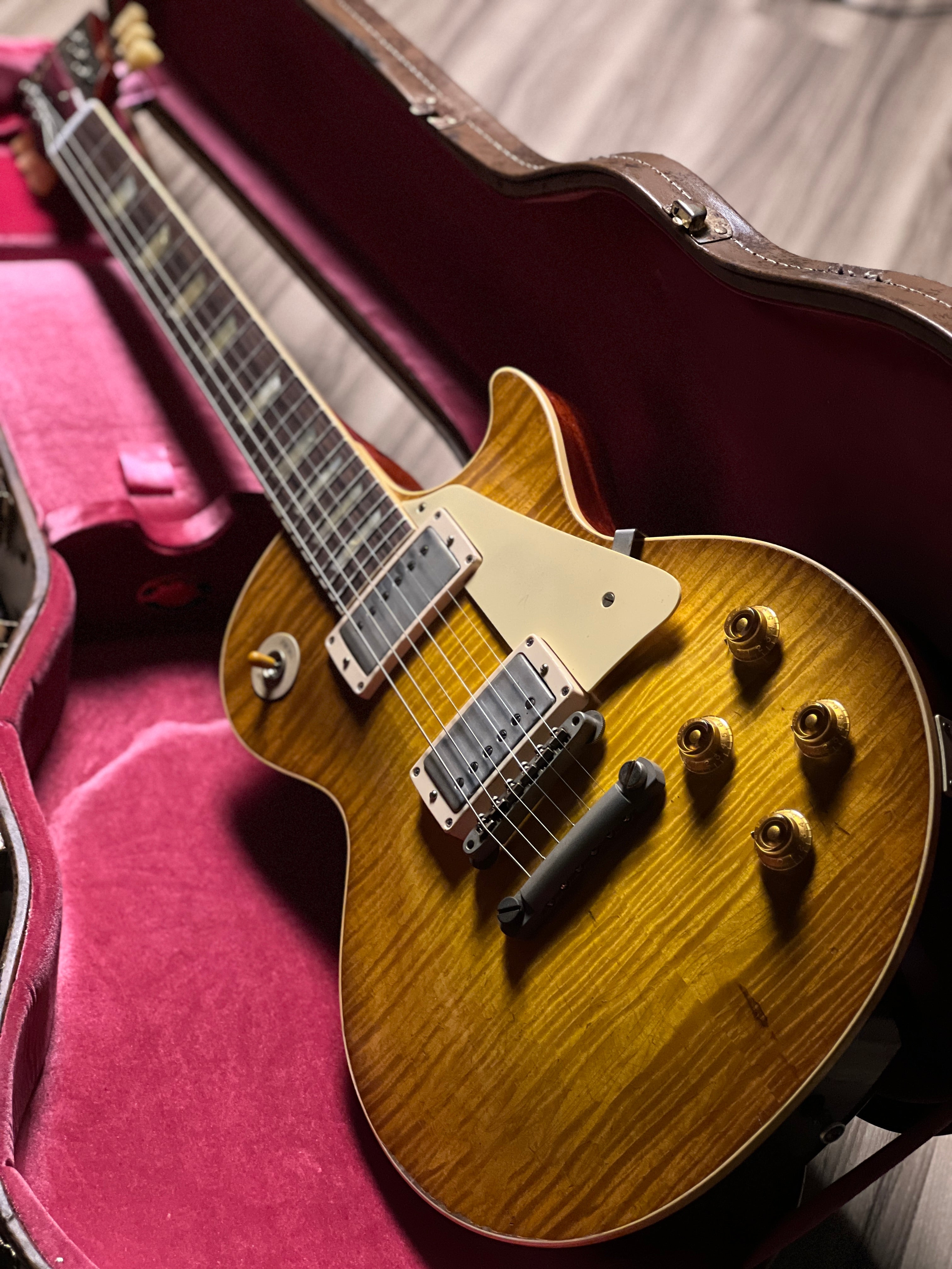 値下中！ Gibson Custom Murphy Lab 認定証 & 付属品 Gibson Custom 1959 Les Paul Standard Reissue Murphy Lab Heavy Aged