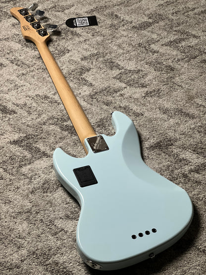 Sire Marcus Miller V3 4 String 2nd Generation in Sonic Blue