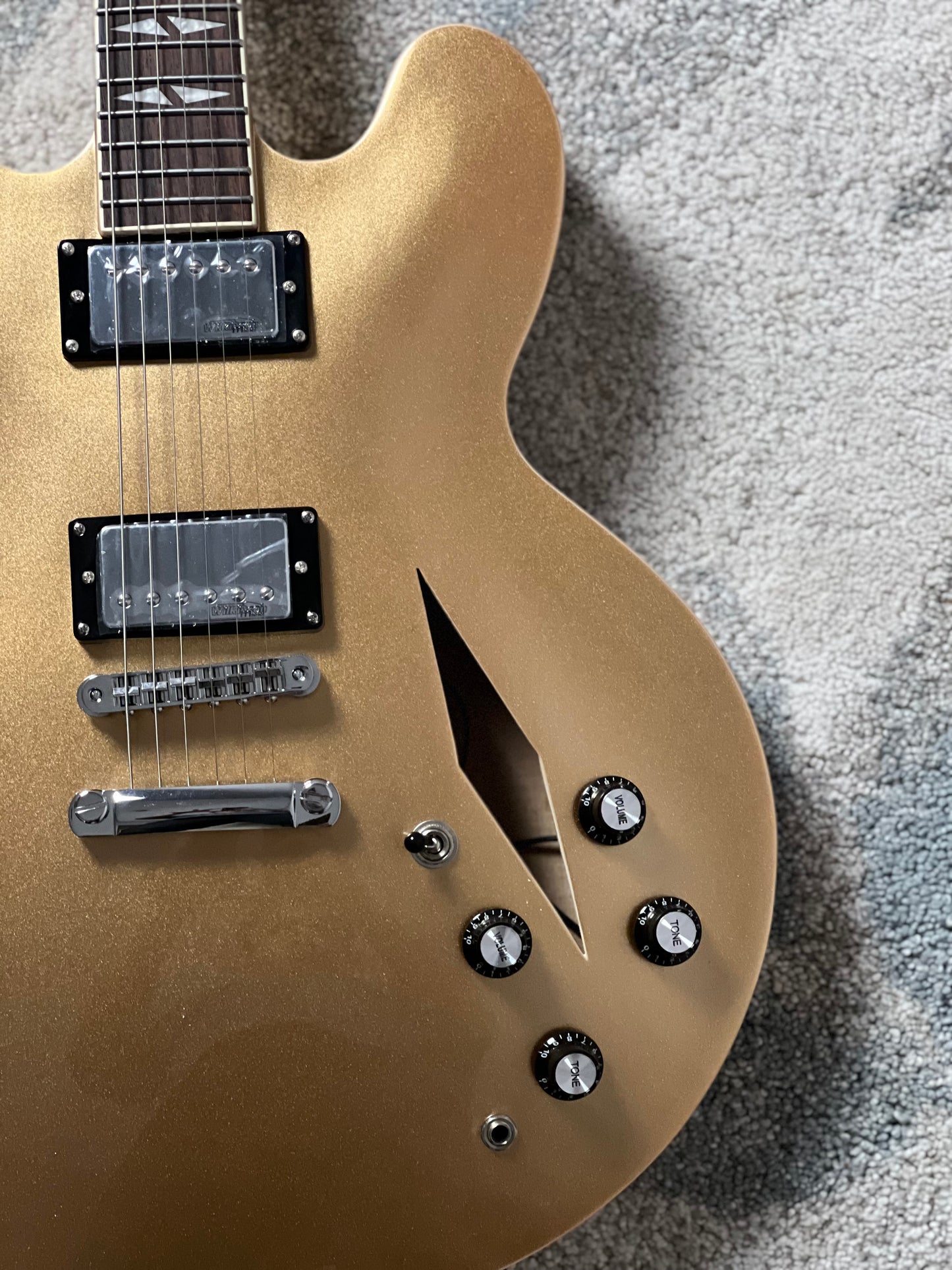 Soloking SDG-335 Dave Grohl Style Tribute in Gold Metallic