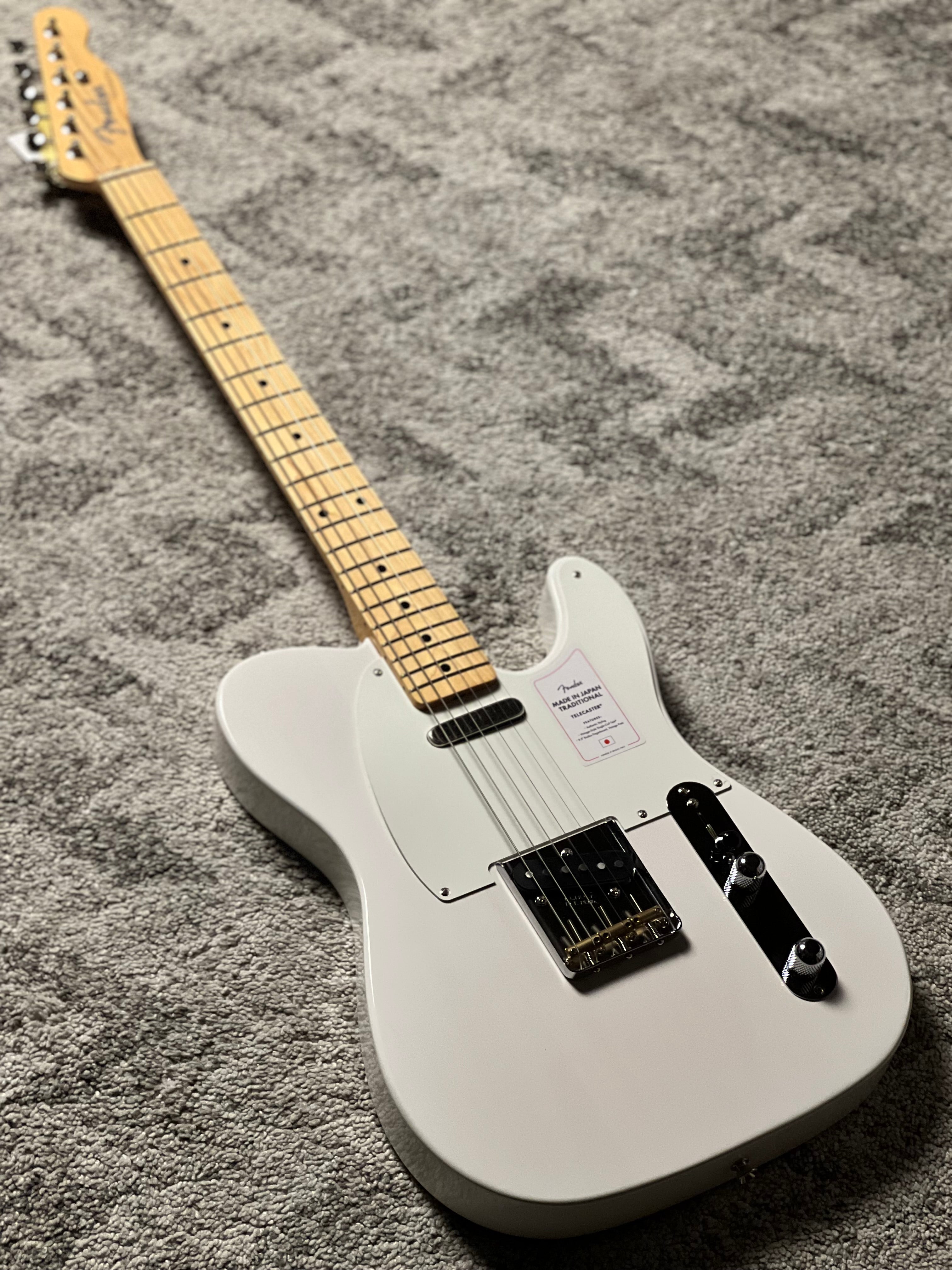 Fender Traditional II 50s Telecaster Fender Japan Traditional II 50s Telecaster with Maple FB in White