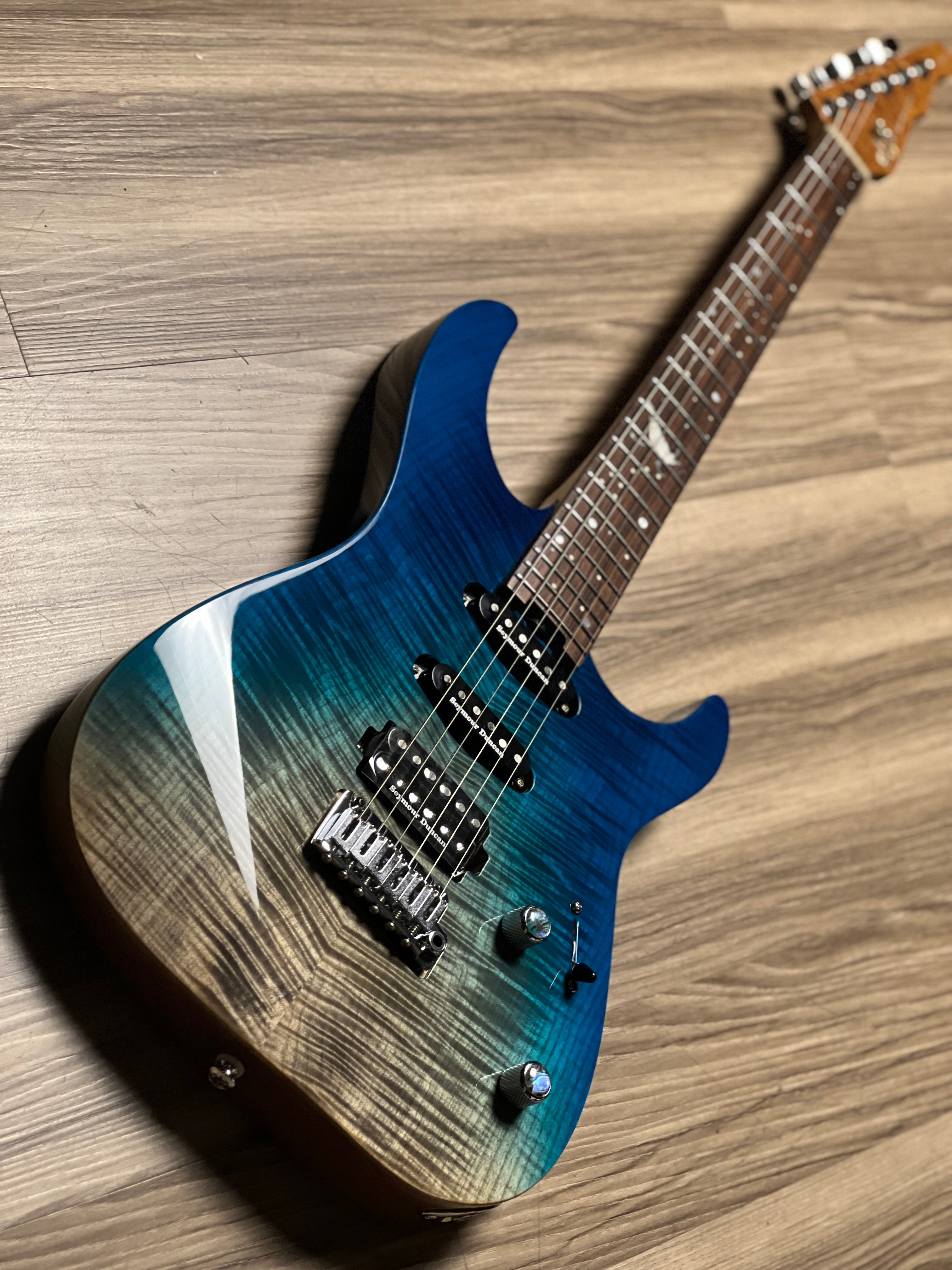 Shijie JF-PEGASUS 22 HSS Custom Shop in Transparent Blue Burst