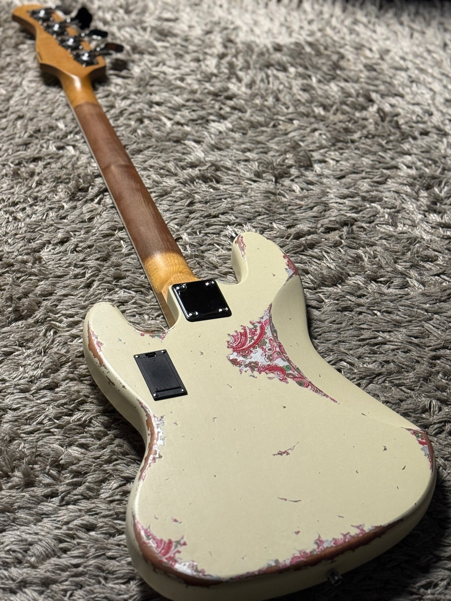 Dhatarattha Custom DEB 4 String Bass in Olympic White over Pink Paisley with RW FB with Nitrocellulose Lacquer Relic