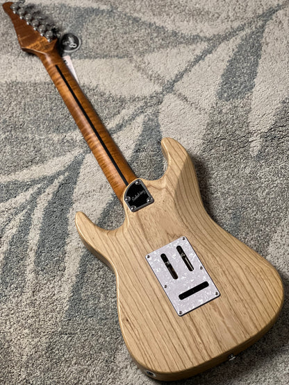 Soloking MS-1 Classic Flat Top FMN Roasted Flame Maple Neck in Jeans Pacific Blue Limited Edition JESCAR