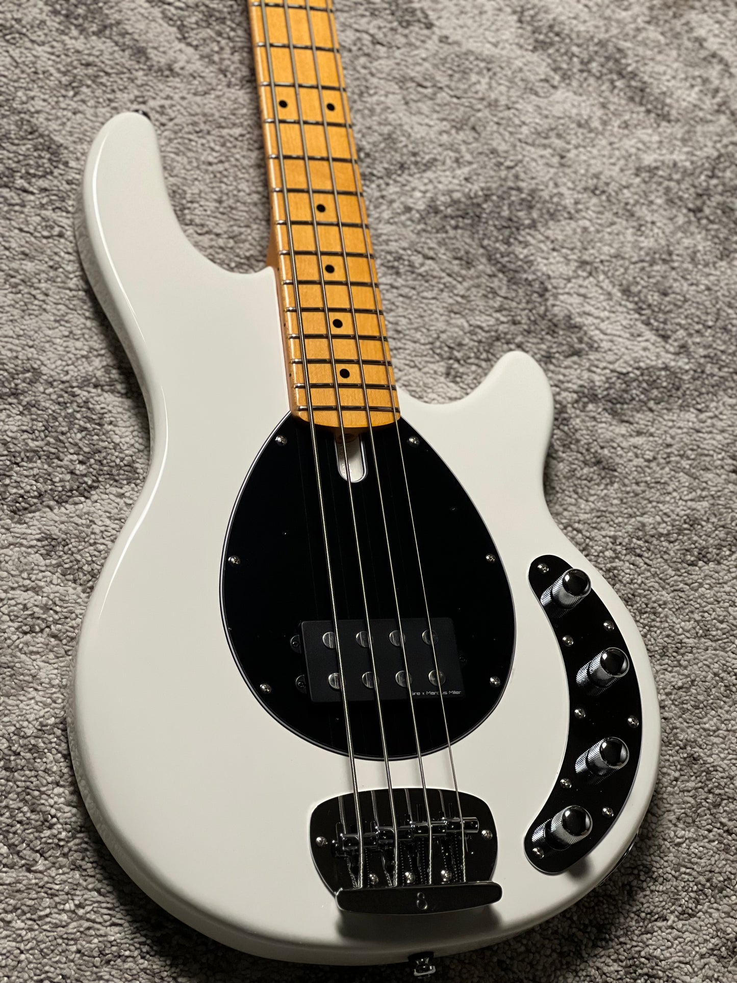 Sire Marcus Miller Z3 4-String Bass Guitar in Antique White