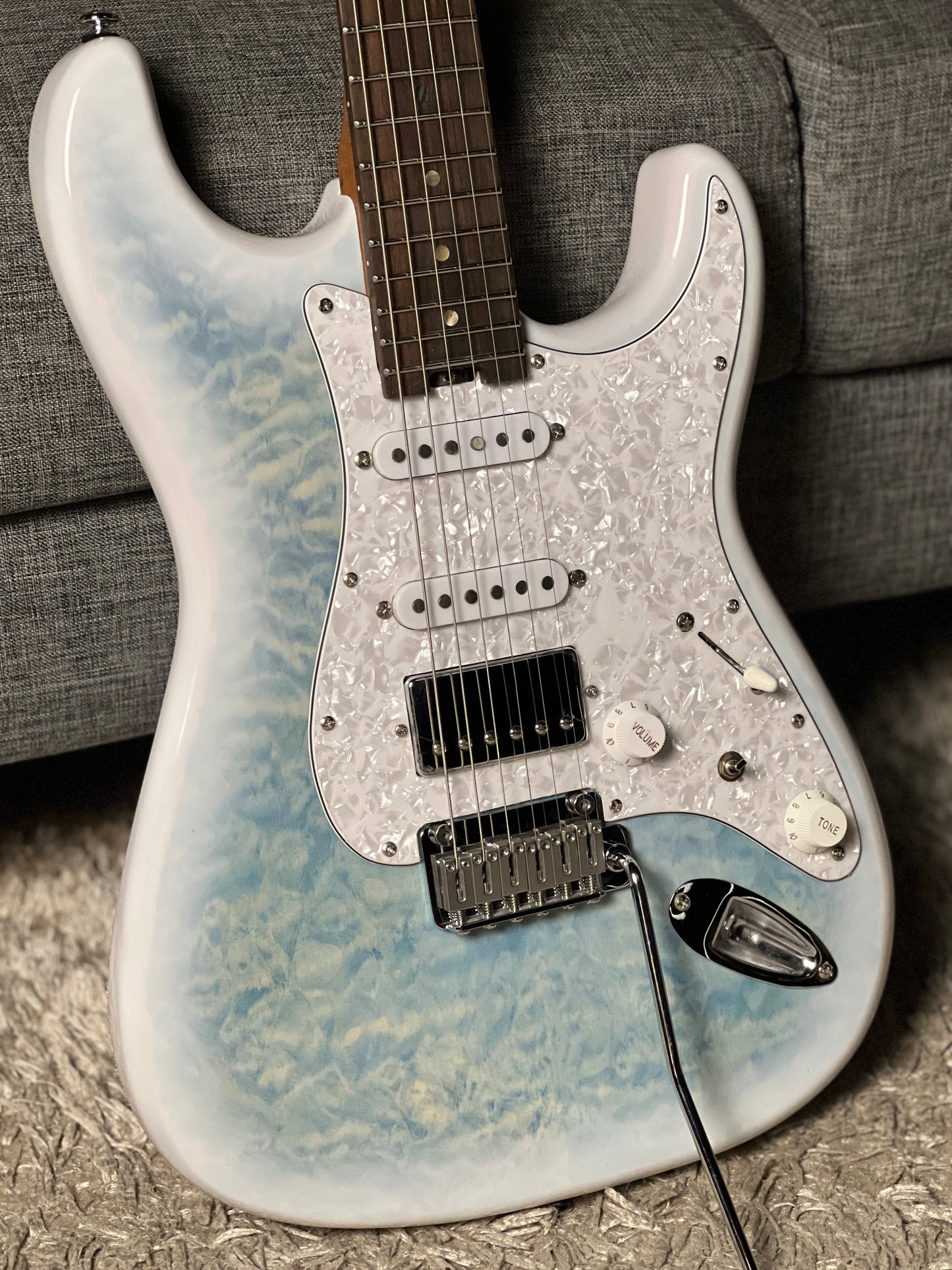 SLX Hawk Classic 22 HSS in Larimar with Rosewood FB Limited Edition