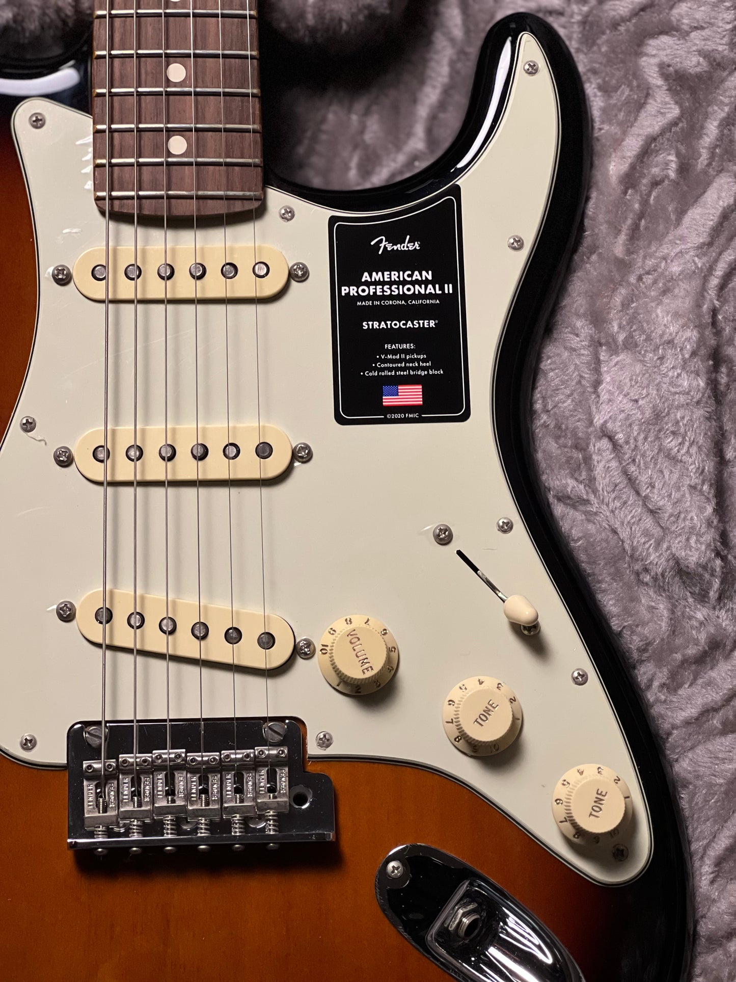 Fender American Professional II Stratocaster with RW FB in Anniversary 2-Tone Sunburst