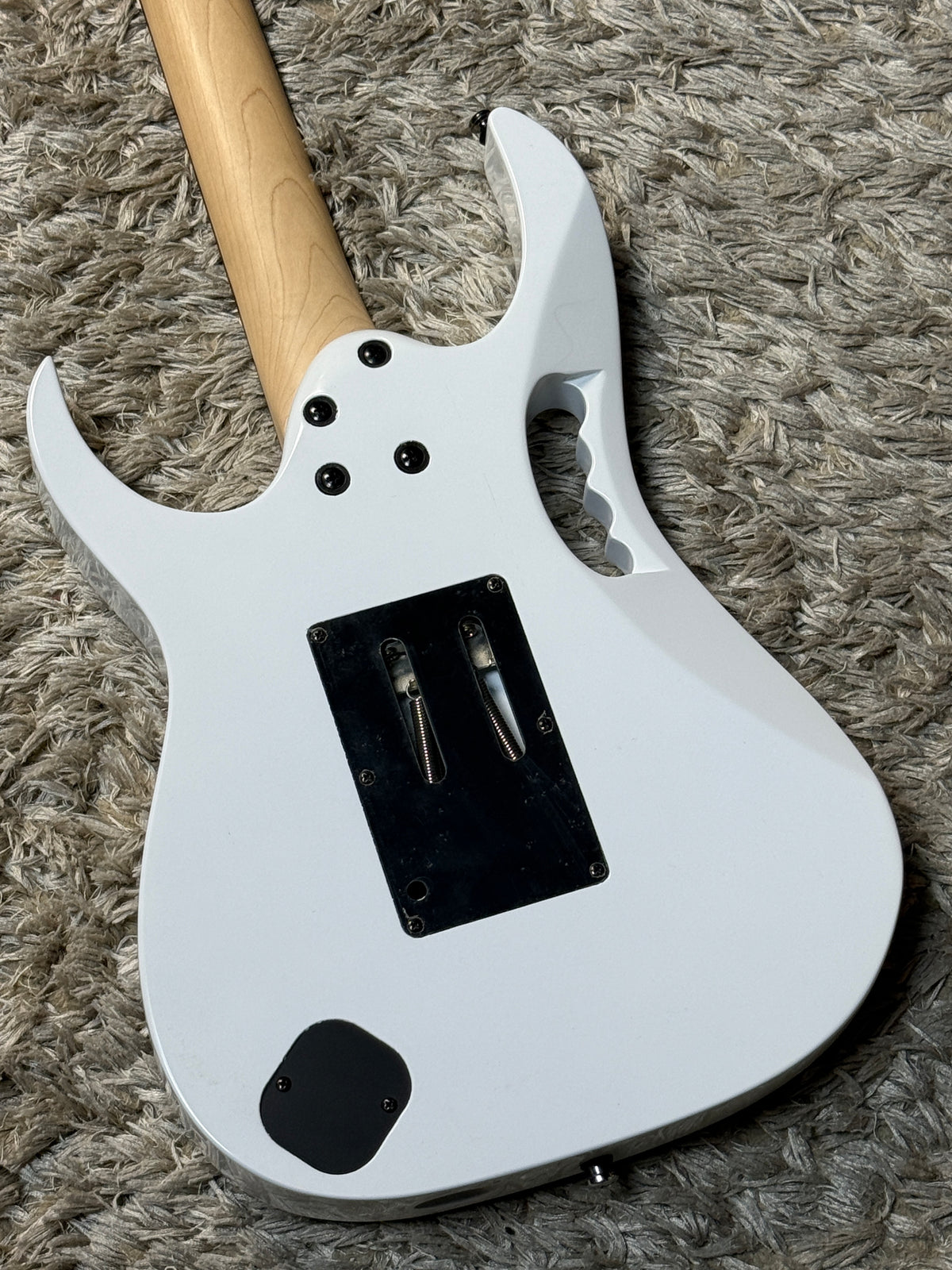 Ibanez Steve Vai JEM-JR in White I260607598 (USED)