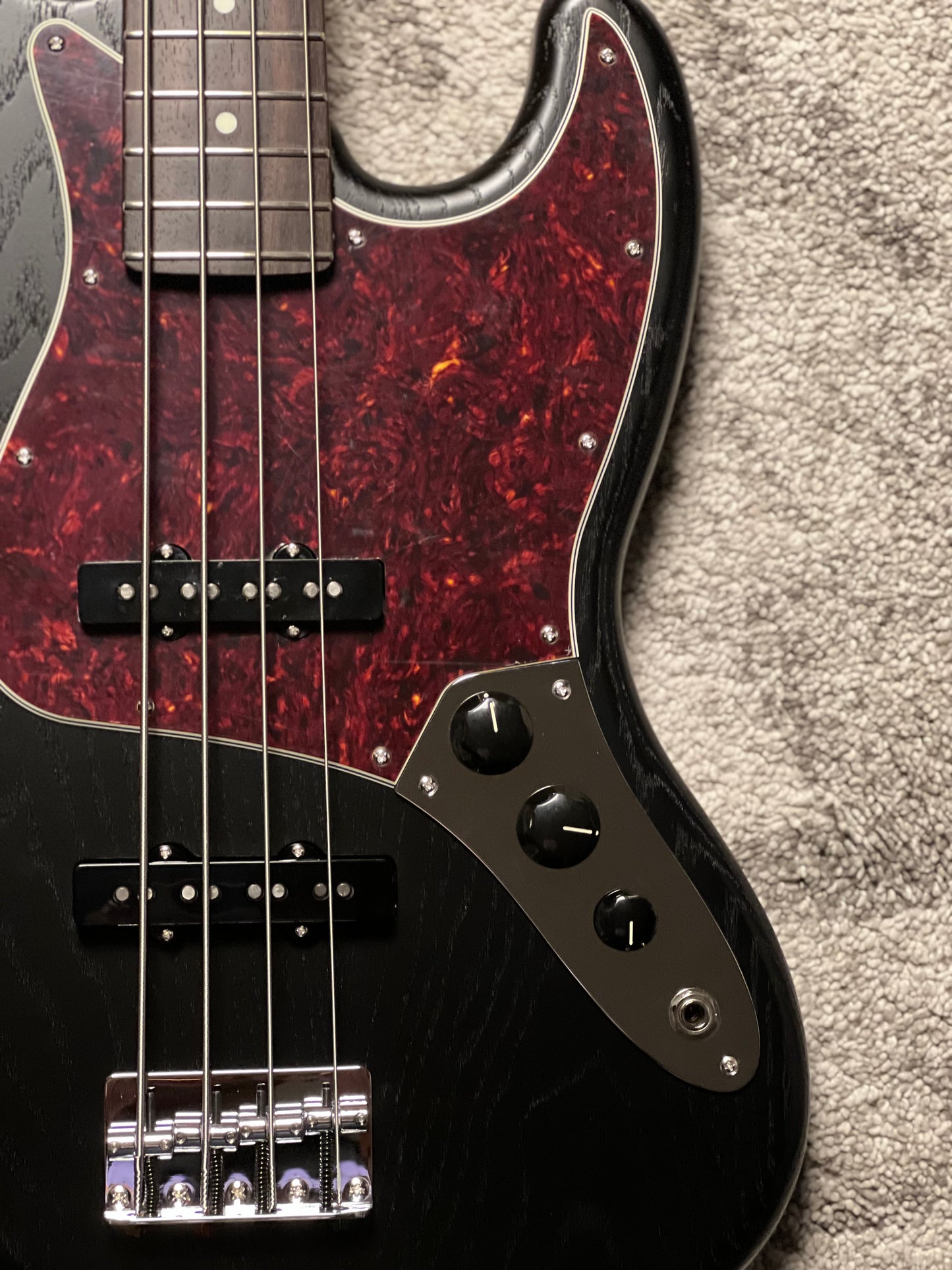 Fender MIJ Limited Jazz Bass with RW FB in Raw Ash Black JD25016284