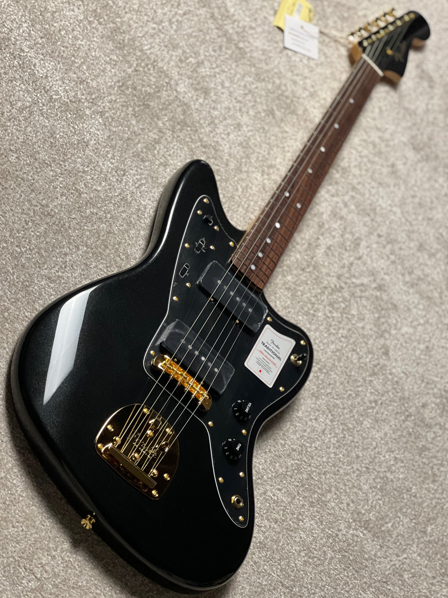 Fender Japan Traditional 2025 Collection 60s Jazzmaster with RW FB in Black Pearl JD25016137