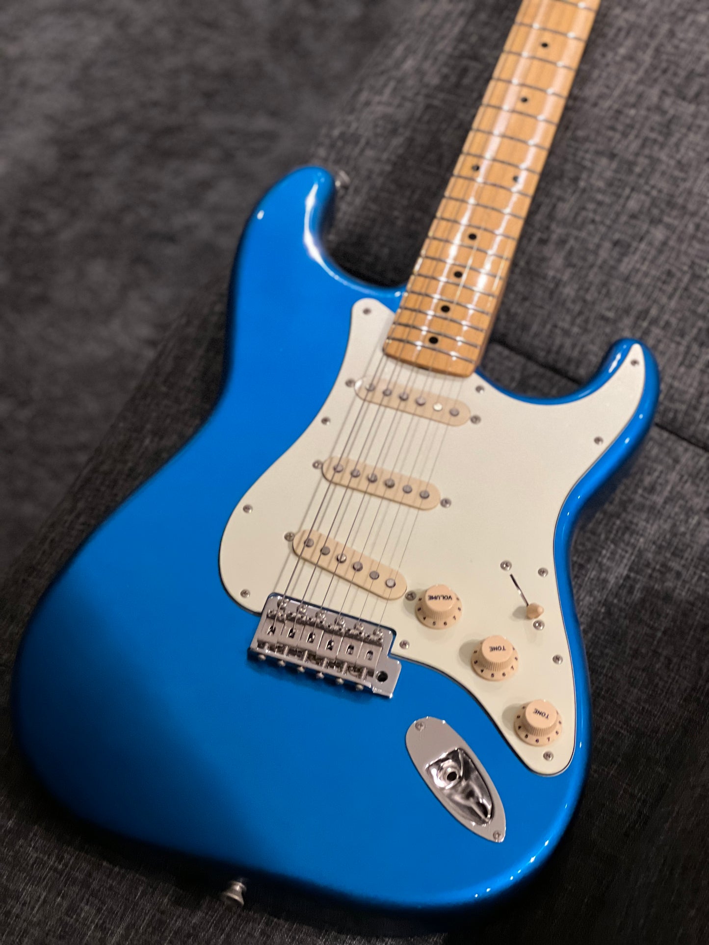 Tokai TST-50 LPB/M Goldstar Sound Japan in Lake Placid Blue 190572