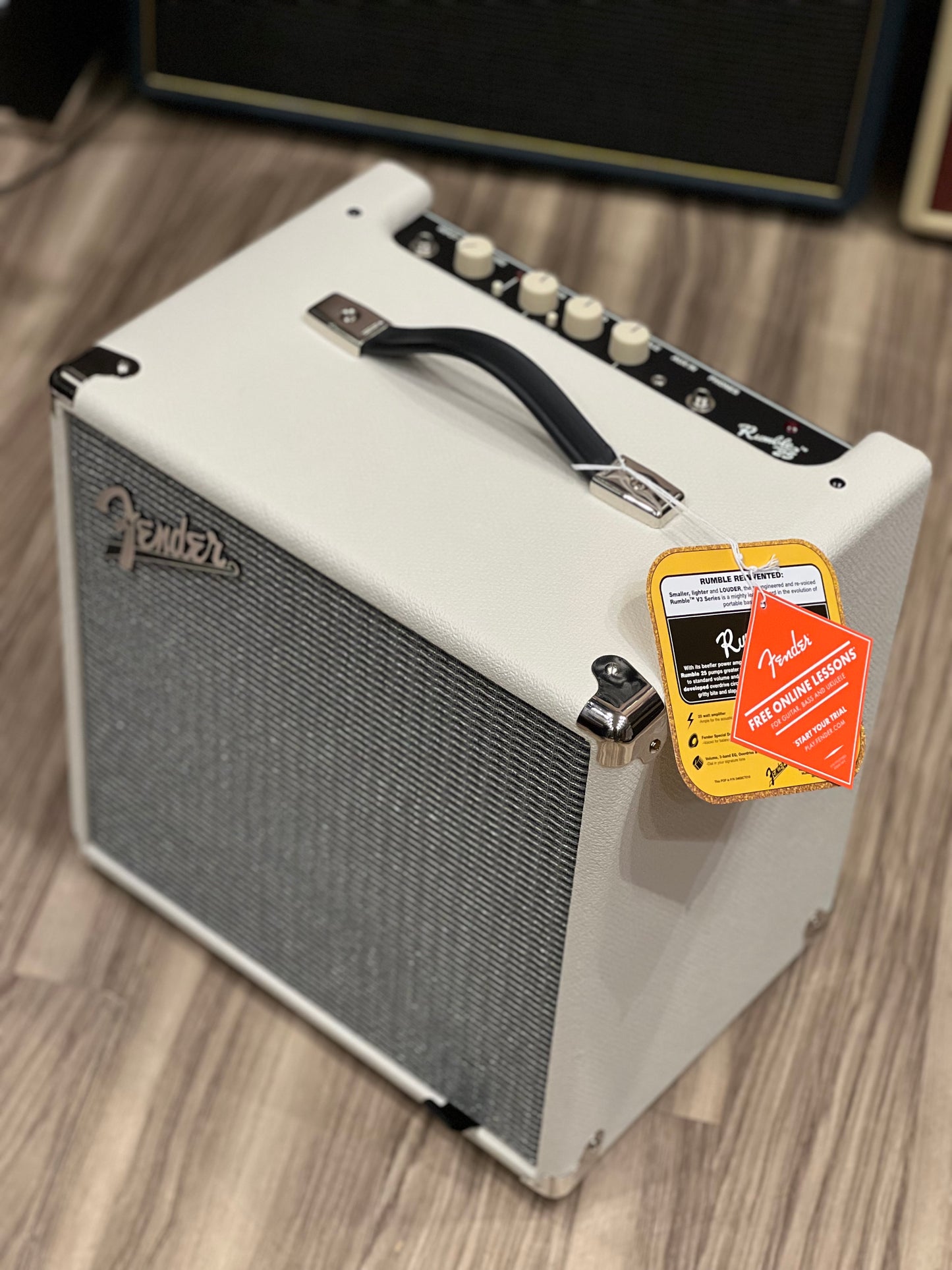 Fender Rumble 25 V3 Bass Combo Amplifier, Ivory, 230V EU