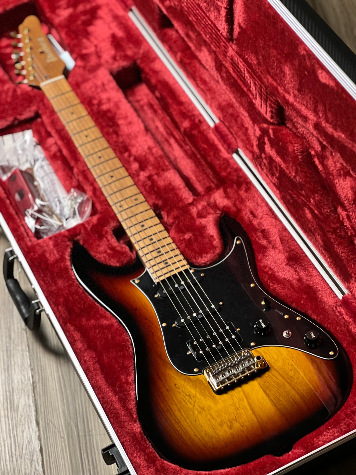 Ibanez Prestige AZ2204AG-TFB w/Case in Tri Fade Burst F2533518