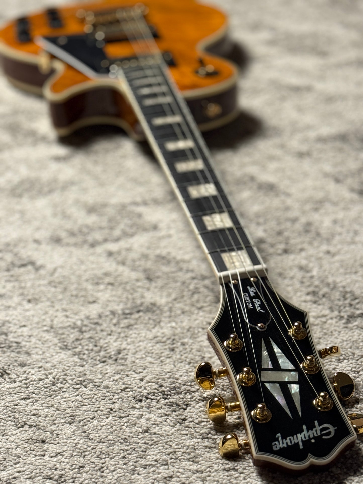 Epiphone Les Paul Custom Quilt in Transparent Amber Limited Edition