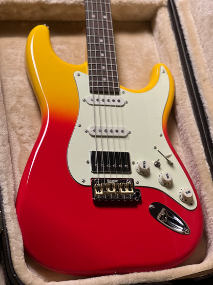 SQOE SEST1001 HSS Custom Shop Series in Tequila Sunrise Limited Edition with Hardshell Case