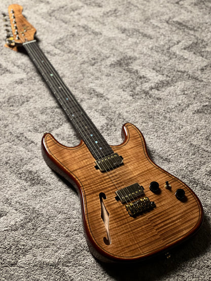 UW GuitarWorks Jazz Pop ST in Whiskey brown