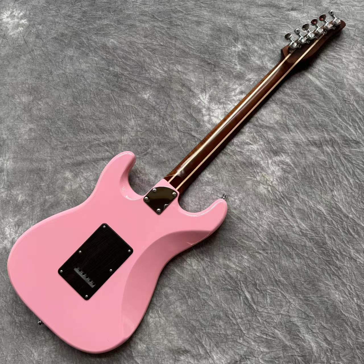 Dhatarattha Custom DST HSS in Shell Pink with Rosewood FB and "Pacific Ocean" Inlay