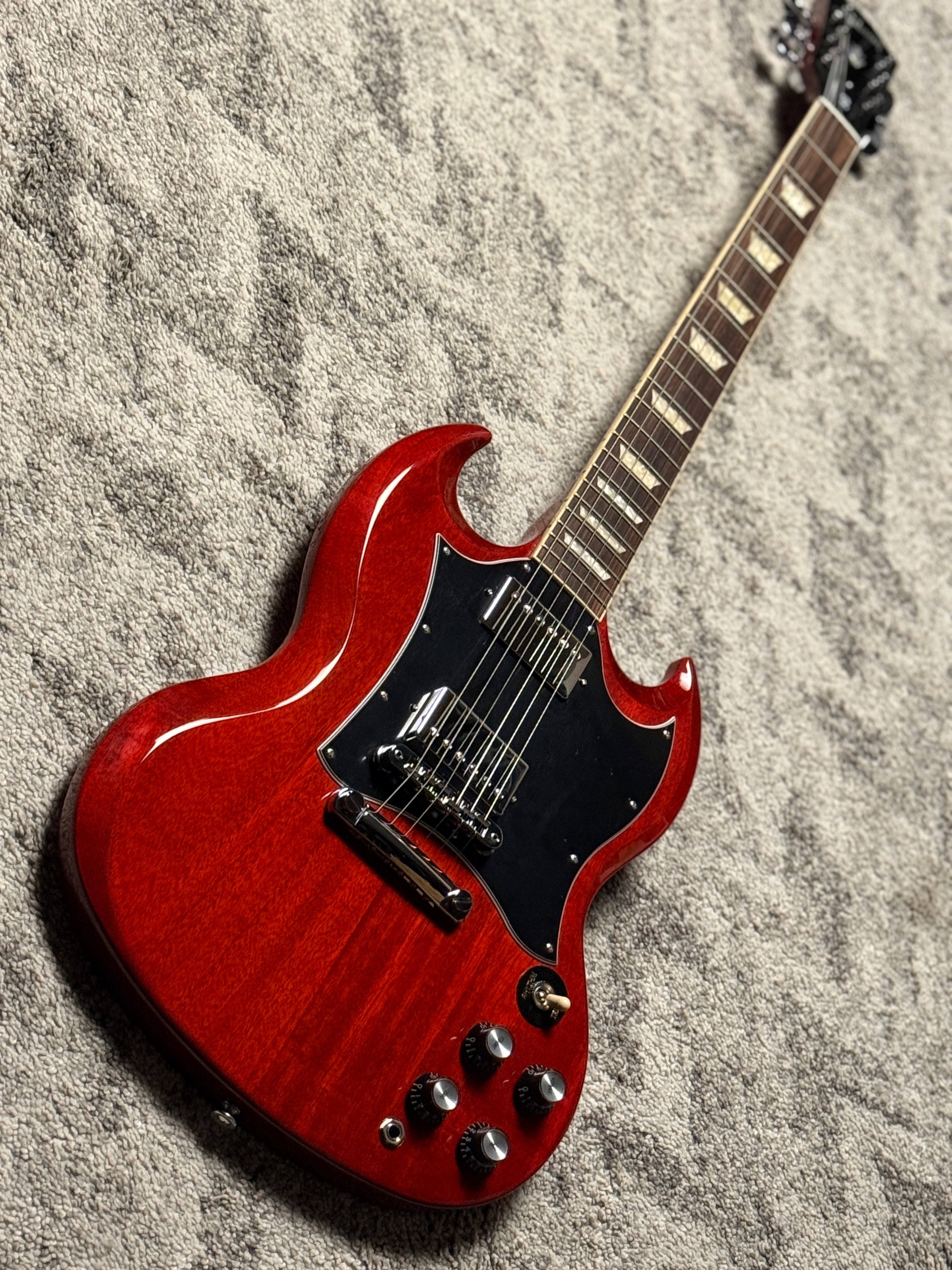 Gibson SG Standard in Heritage Cherry with Gigbag 233840243 (B