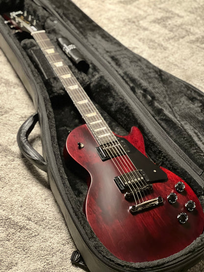 Gibson Les Paul Modern Studio in Wine Red Satin 215240177