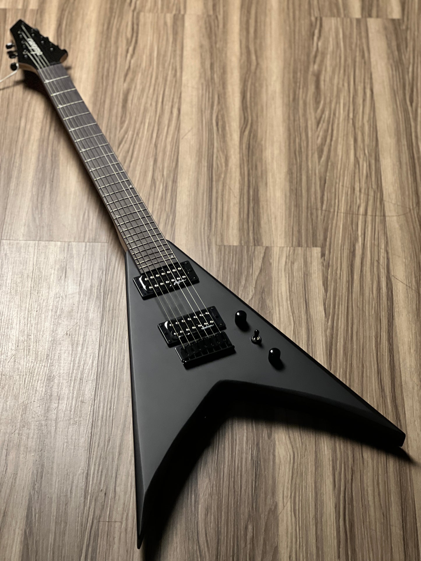 Jackson JS Series King V JS22-7 KV HT 7-Strings Amaranth FB In Satin Black