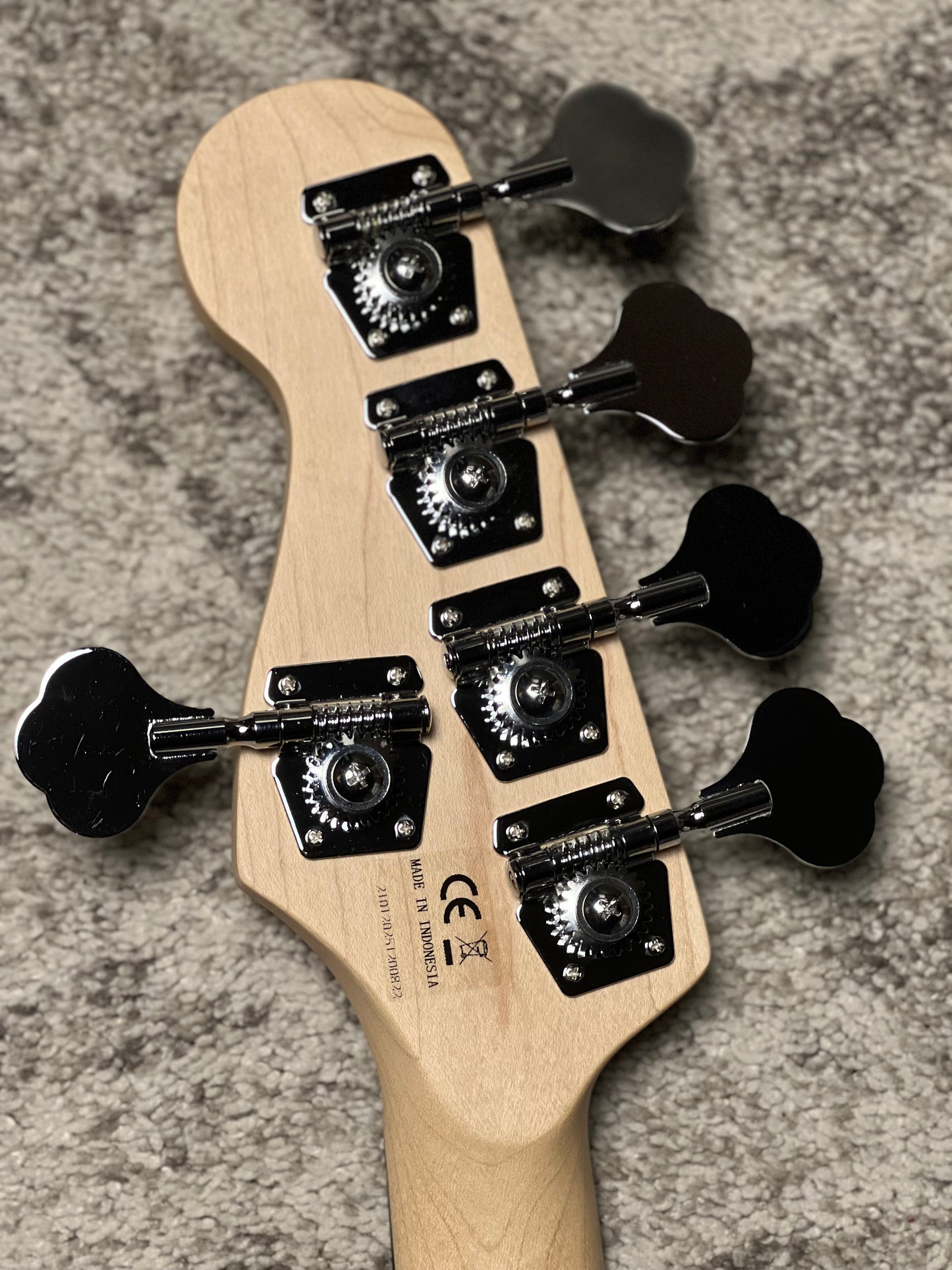 SLX Sparrow 70s Special V Essentials with Maple FB in Vintage Natural
