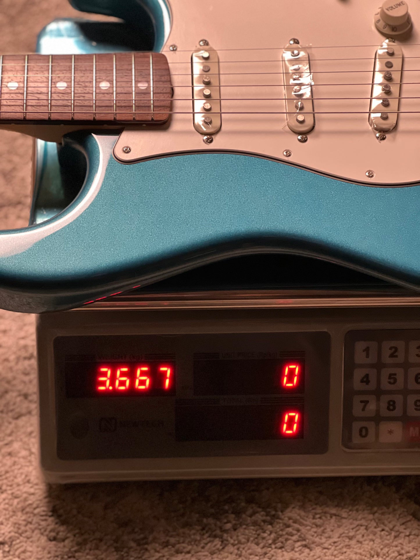 Fender FSR Collection Traditional Late 60s Stratocaster with RW FB in Ocean Turquoise Metallic JD23025934