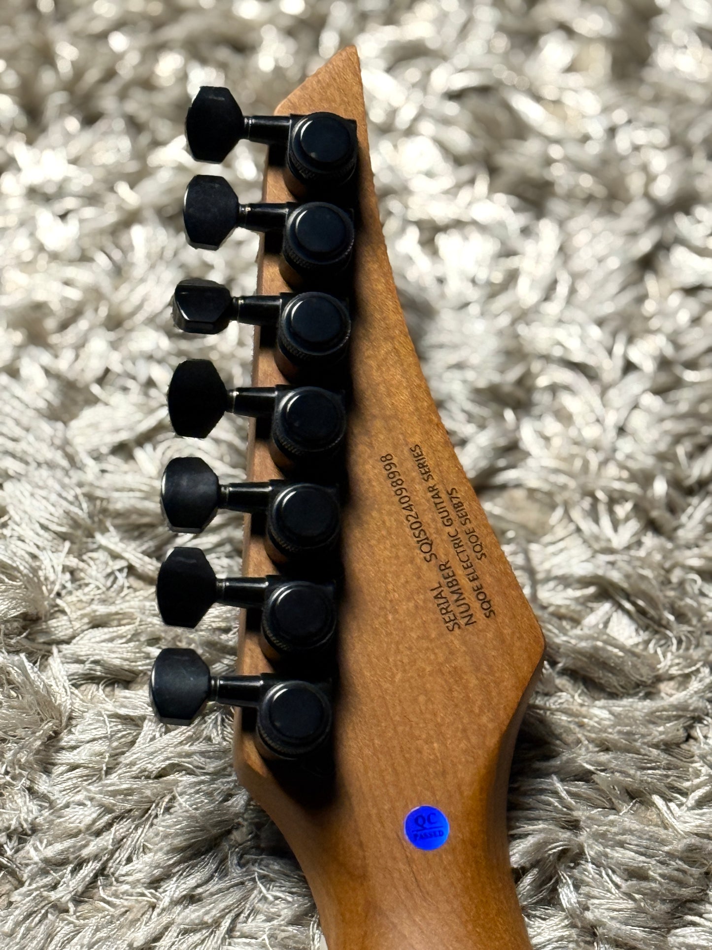 SQOE SEIB7S 7 String in Satin Black