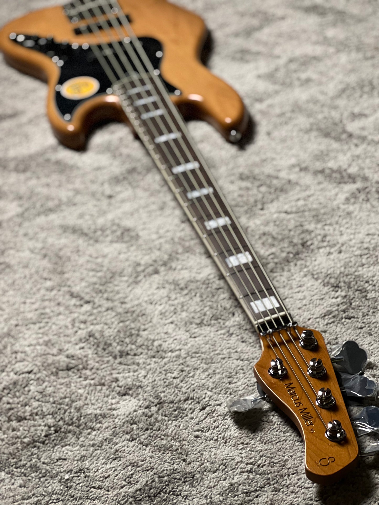 Sire Marcus Miller V5R-ALDER-5 with Rosewood Passive 5 String in Natural