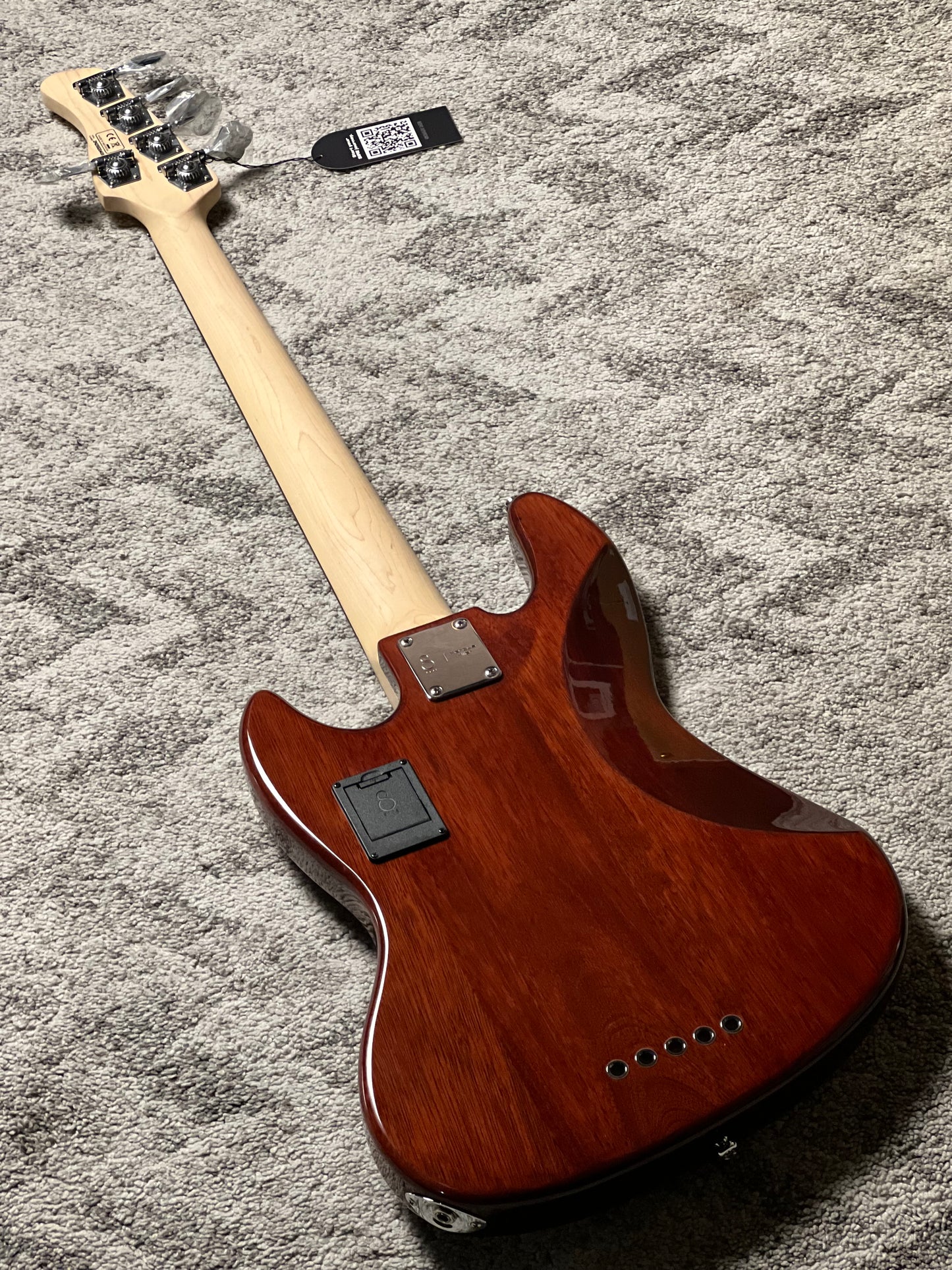 Sire Marcus Miller Bass V3-5 String 2nd Generation in Mahogany