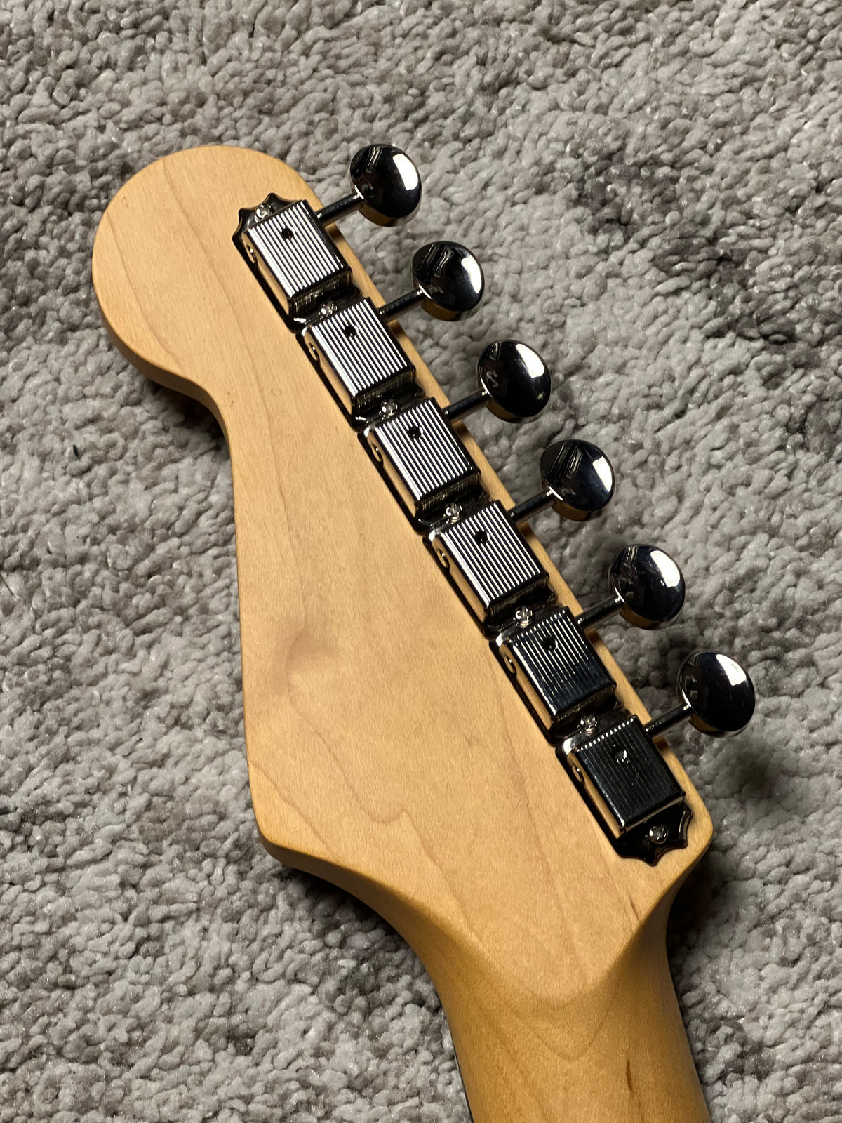 Soloking MS-1 Tribute NEO with rosewood FB in 3-Tone Sunburst