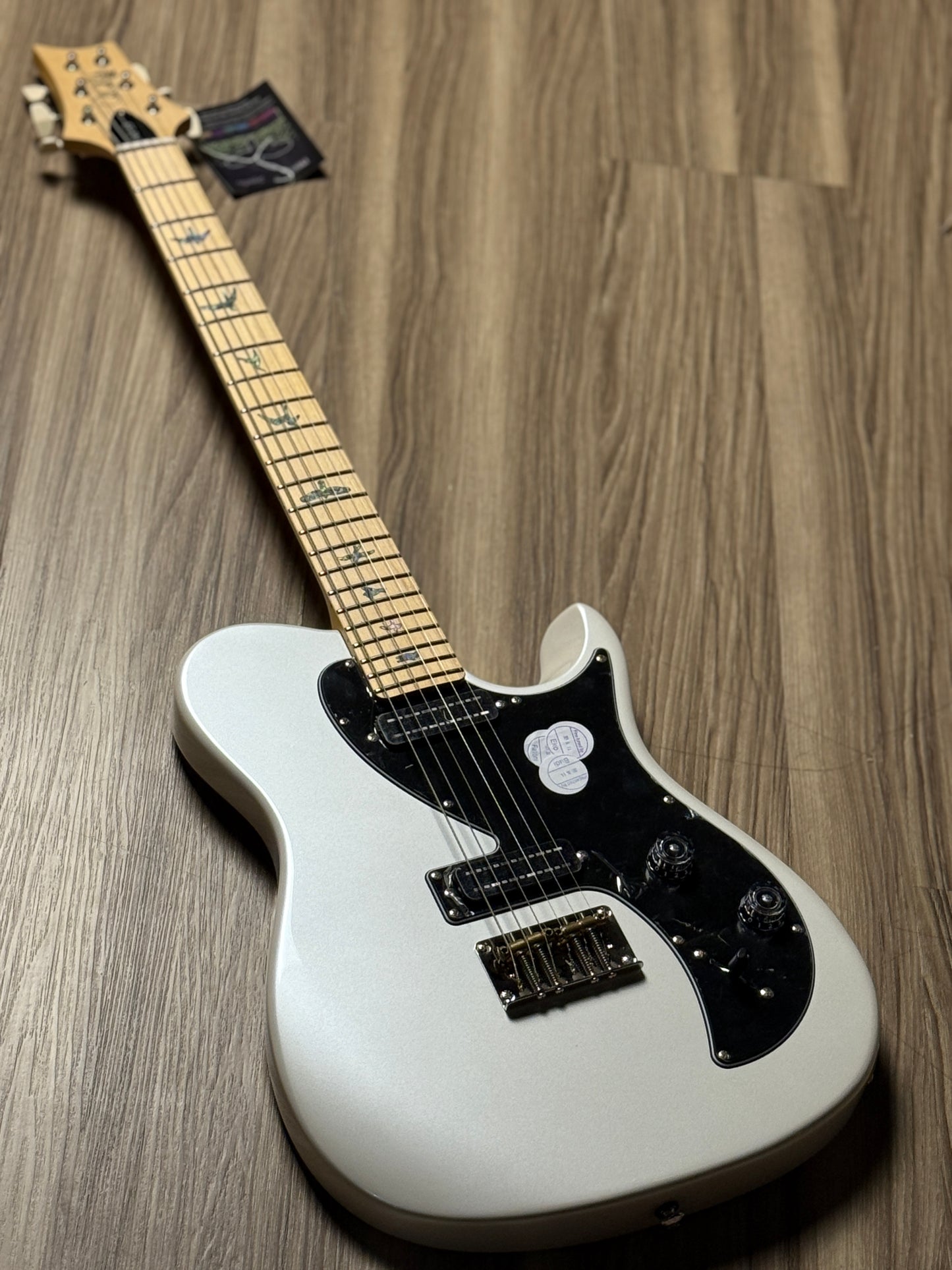 PRS SE NF 53 Ash Body DD S Pickups in Pearl White w/Gig Bag