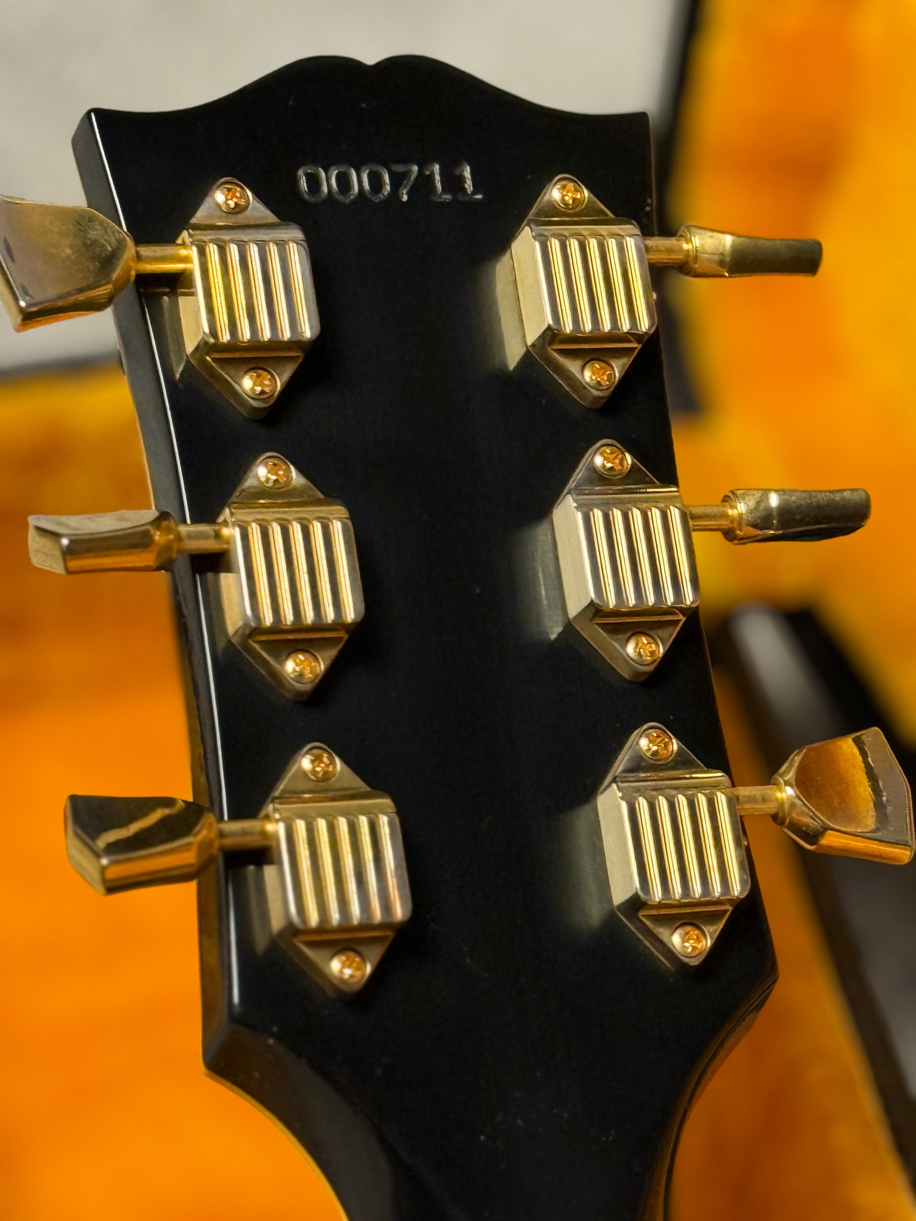 Gibson Custom Shop SG Custom 3-Pickup with Long Maestro Vibrola