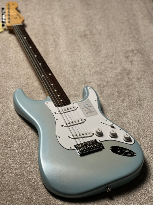 Fender Japan Traditional 2025 Collection 60s Stratocaster with RW FB in Stardust Blue