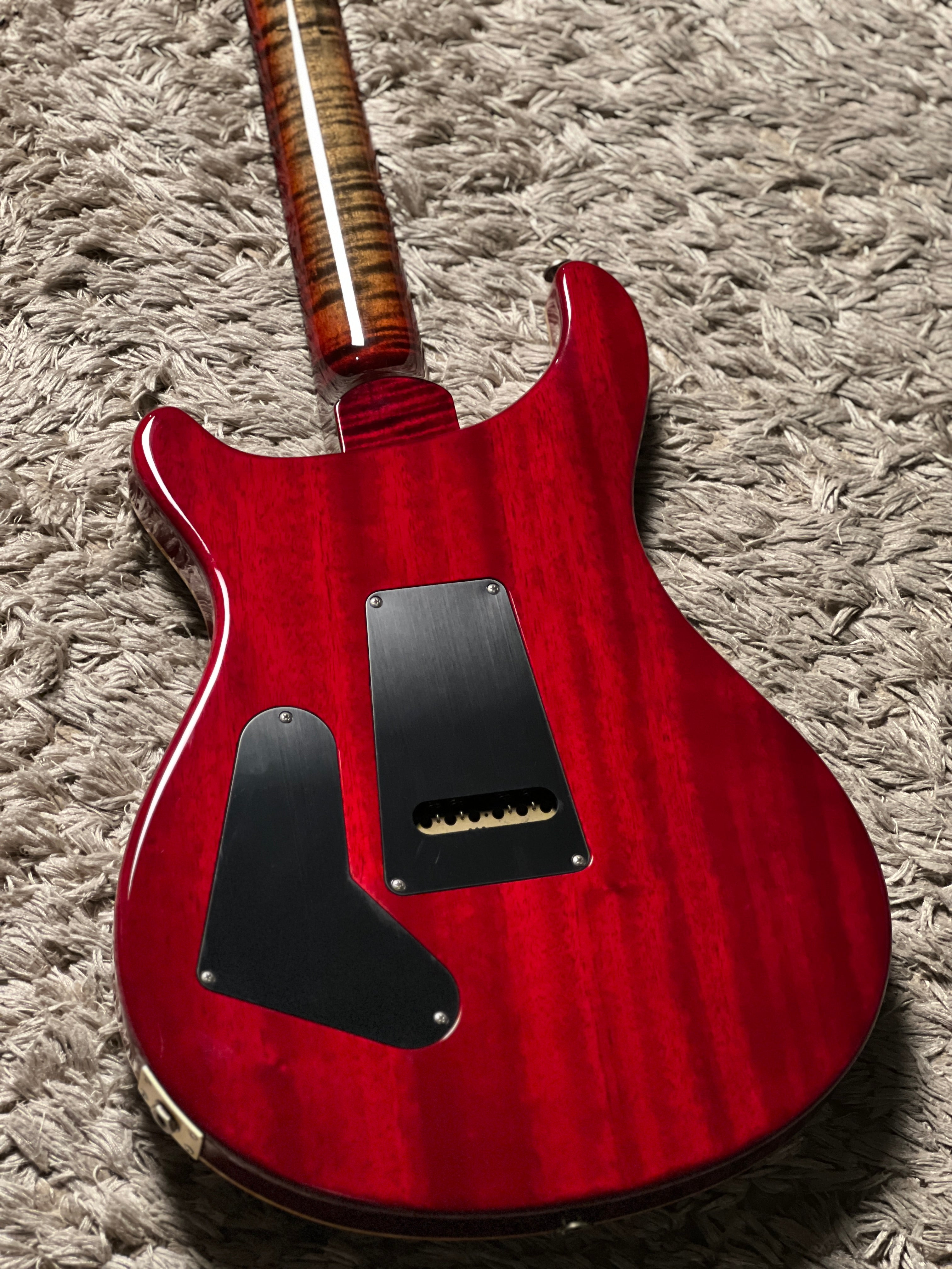 PRS Custom 24 10 Top In Charcoal Cherry With Stained Flame Neck