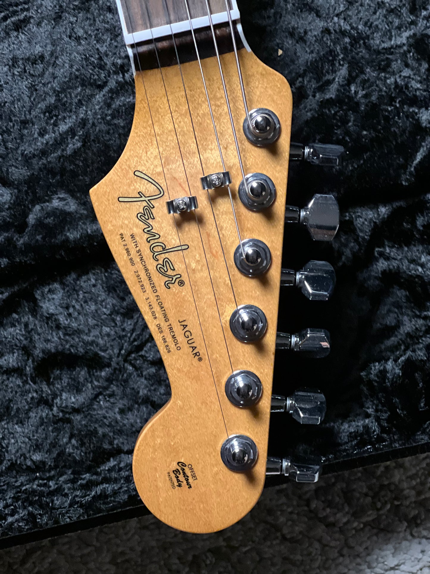 Fender Kurt Cobain Signature Jaguar 3-Color Sunburst MX24080012
