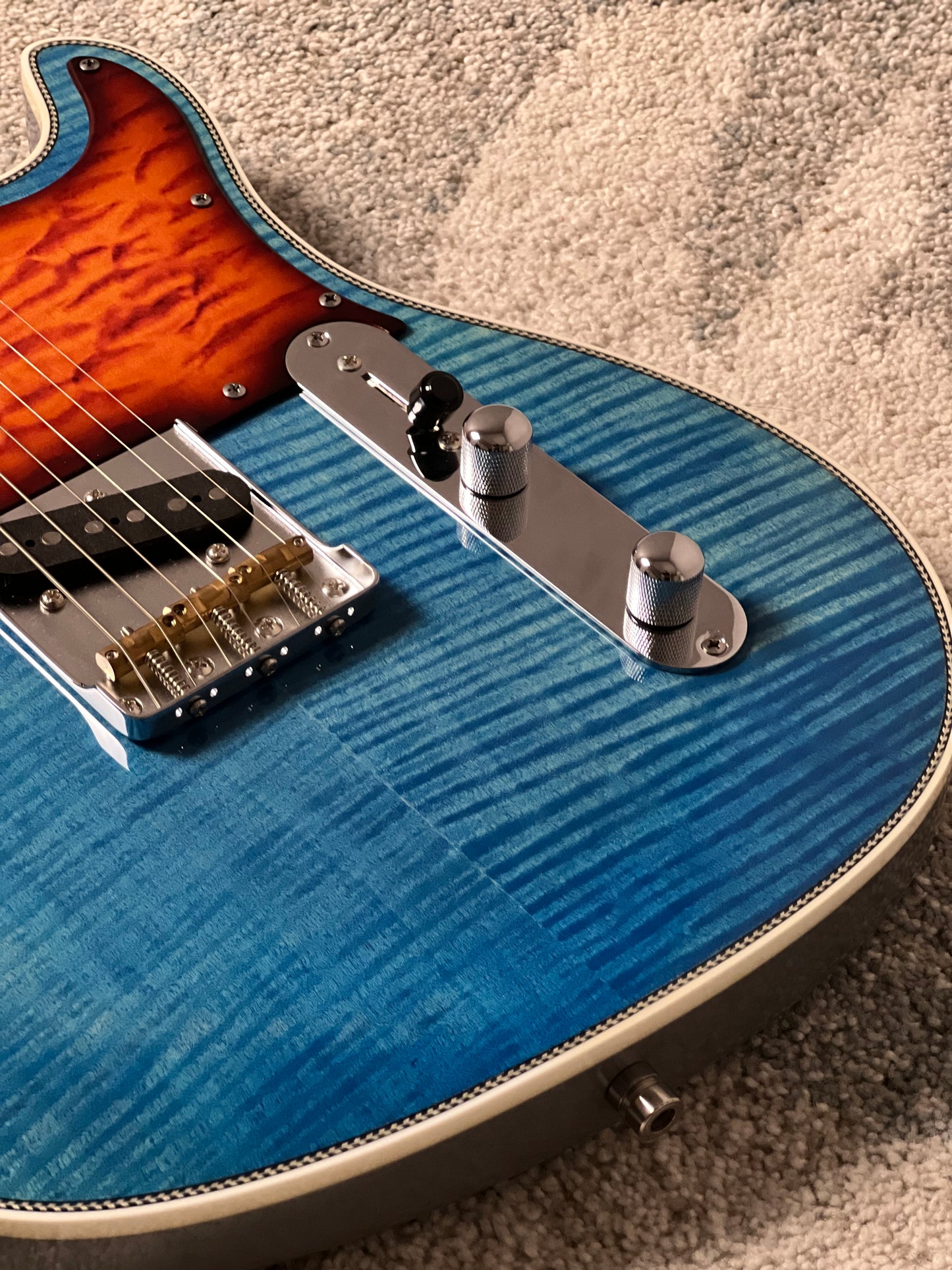 Dhatarattha Custom DTL Flame in Pacific Jeans Blue with Rosewood FB