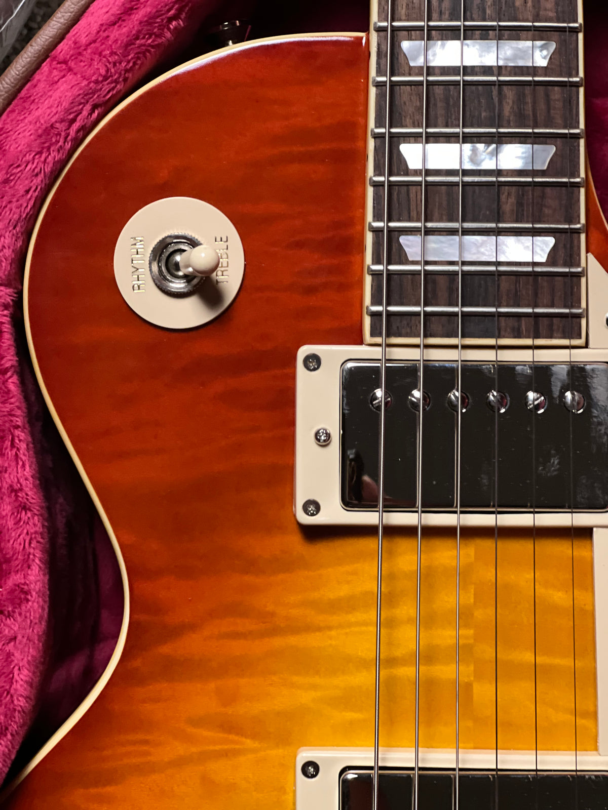 Epiphone 1960 Les Paul Standard Reissue in Washed Cherry Burst w/Case 25011520041
