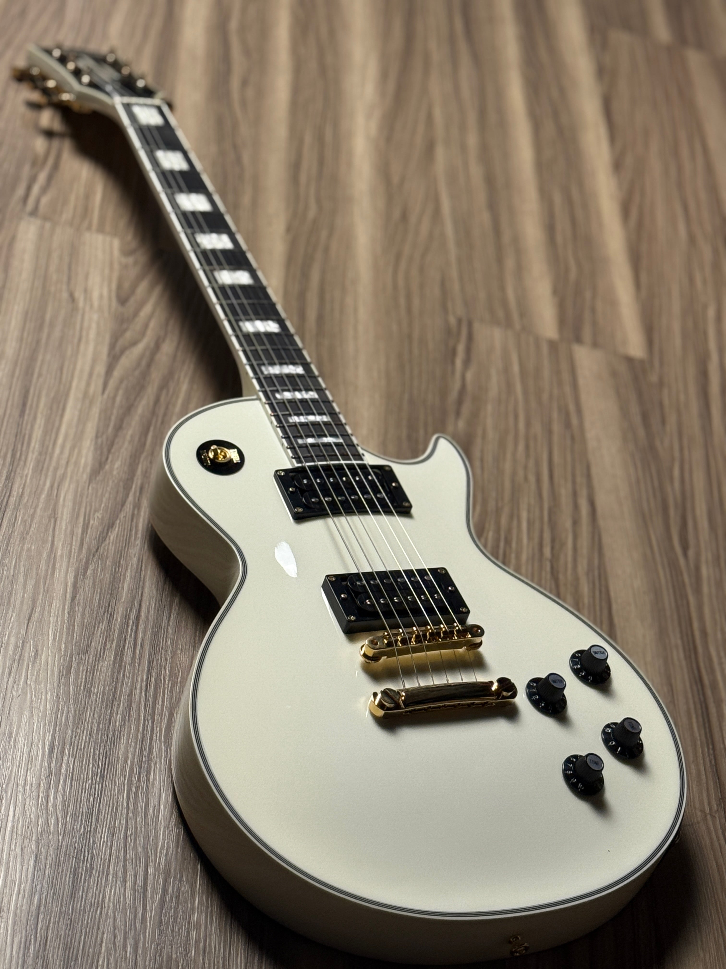 ESP Edwards Les Paul Custom in White – nafiriguitar.com