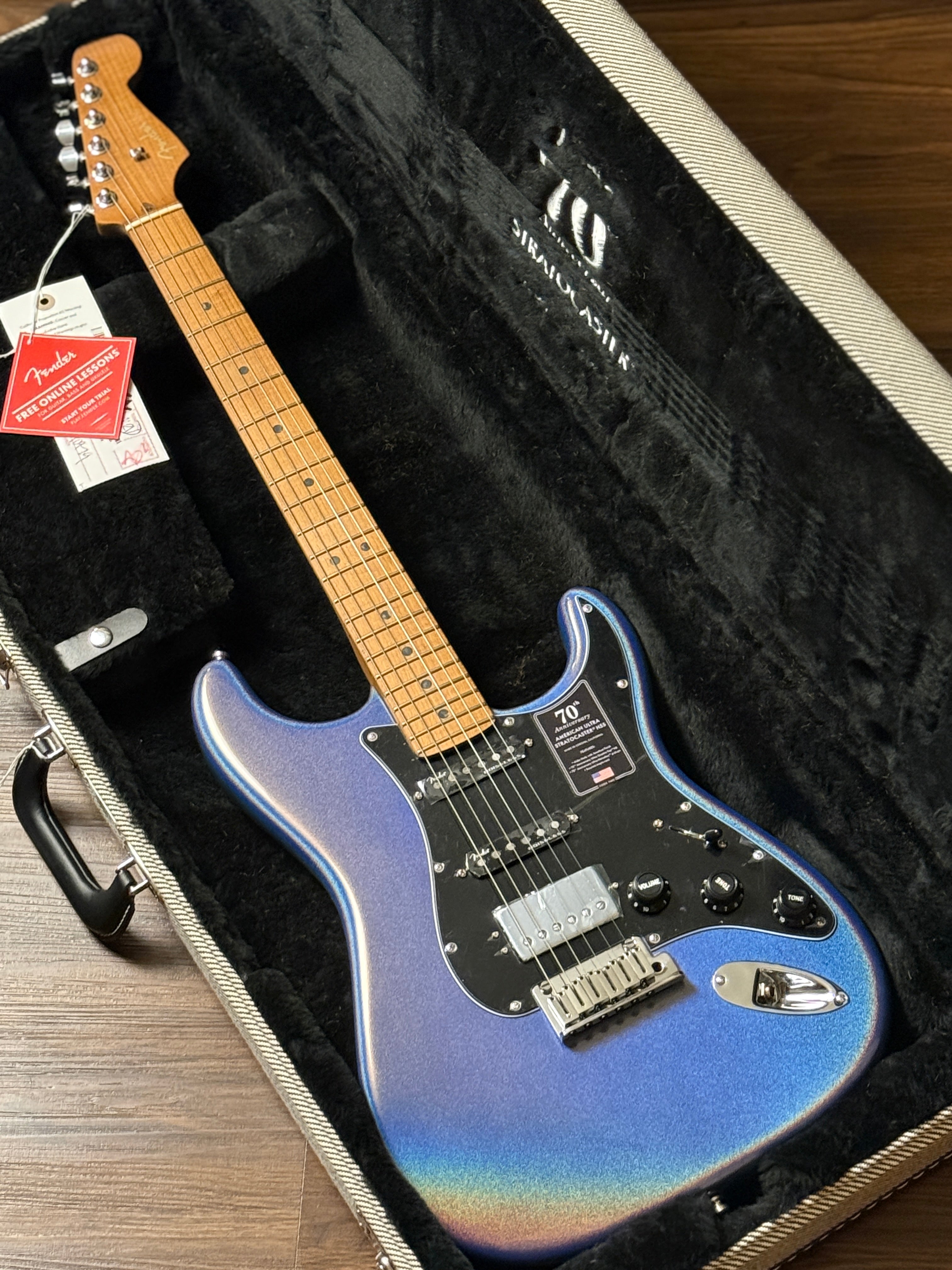 Fender 70th Anniversary Ultra Stratocaster with Maple FB in