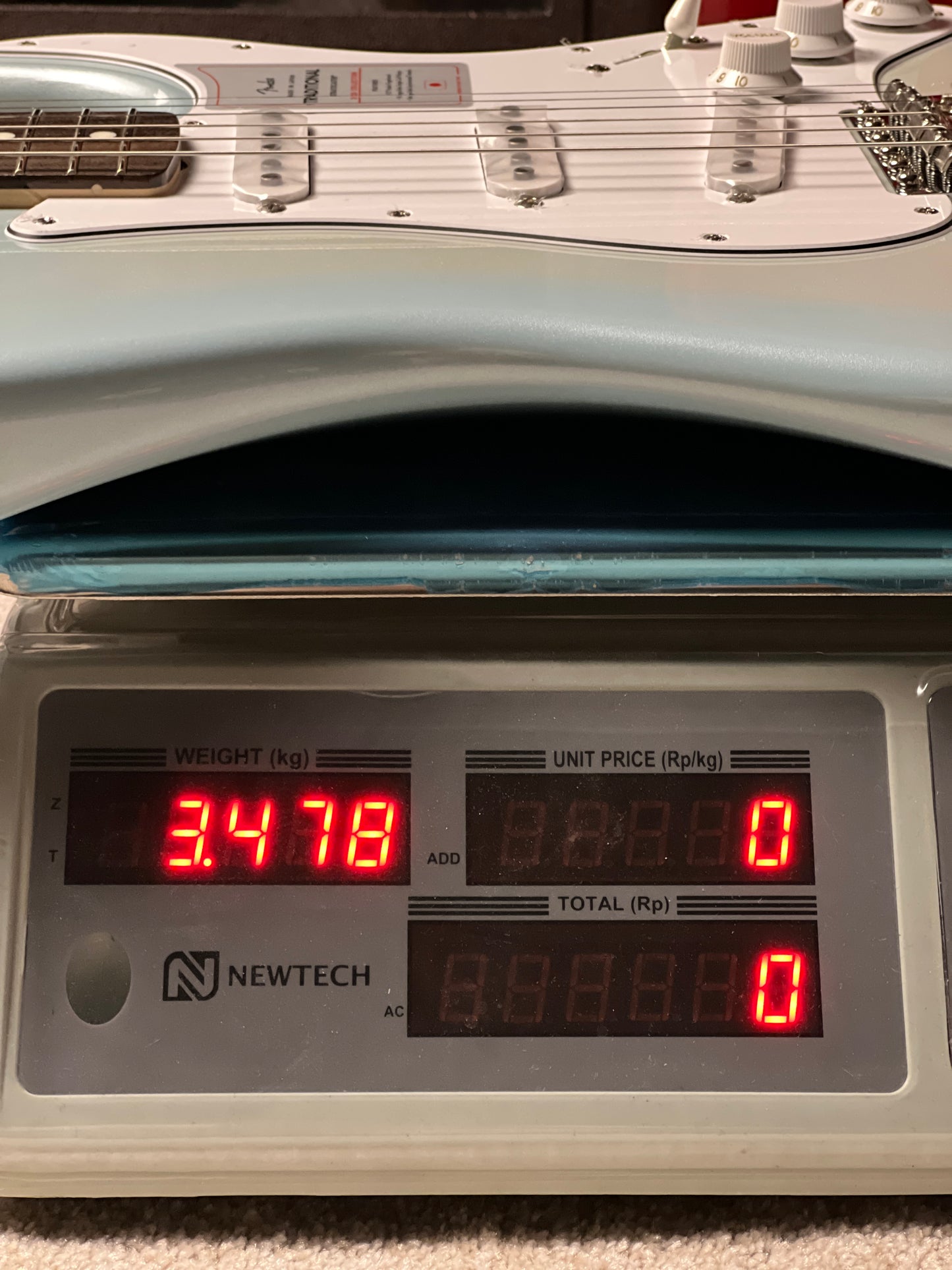 Fender Japan Traditional 2025 Collection 60s Stratocaster with RW FB in Stardust Blue