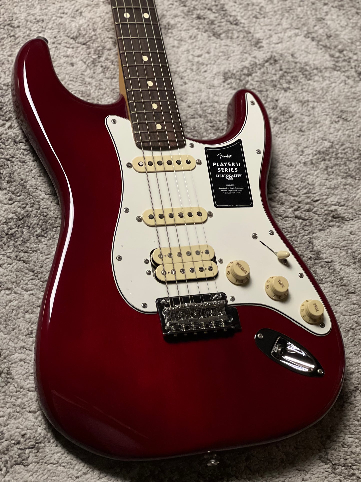 Fender Player II Stratocaster HSS With RW FB In Transparent Cherry Burst