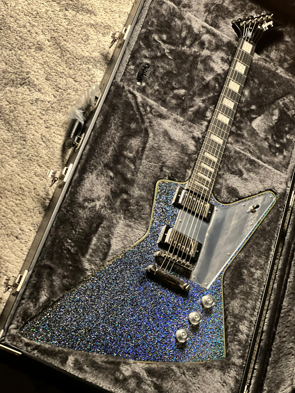 Epiphone Lzzy Hale Explorer Custom in Black Diamond Holographic Sparkle