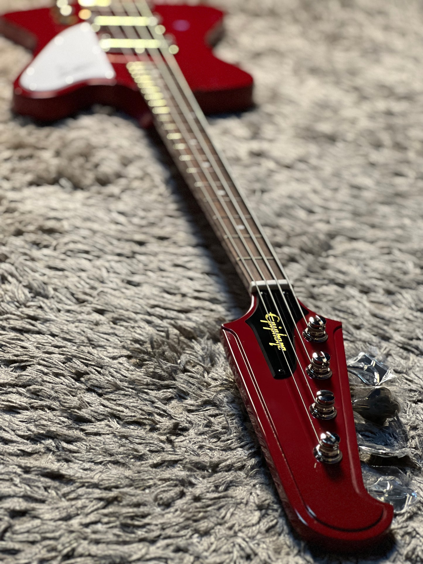 Epiphone Thunderbird '64 In Ember Red w/GigBag