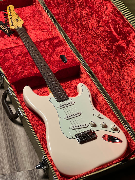 SQOE SEST1002 WH SSS Custom Shop Series in Olympic White Limited Edition with Hardshell Case