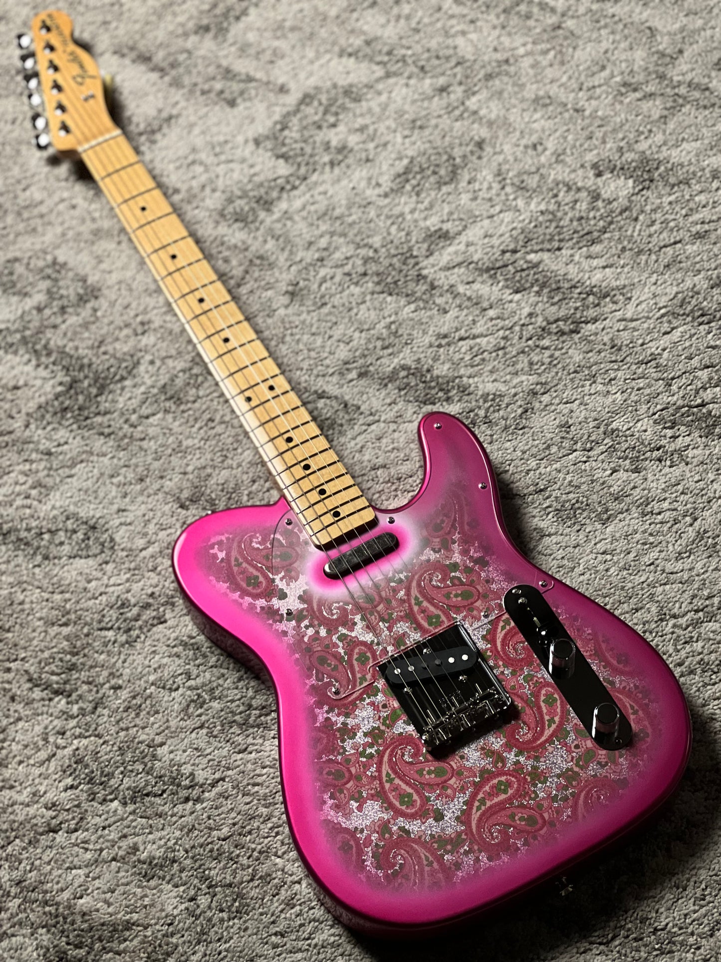 Fender MIJ Limited Telecaster with Maple FB in Pink Paisley JD25024865