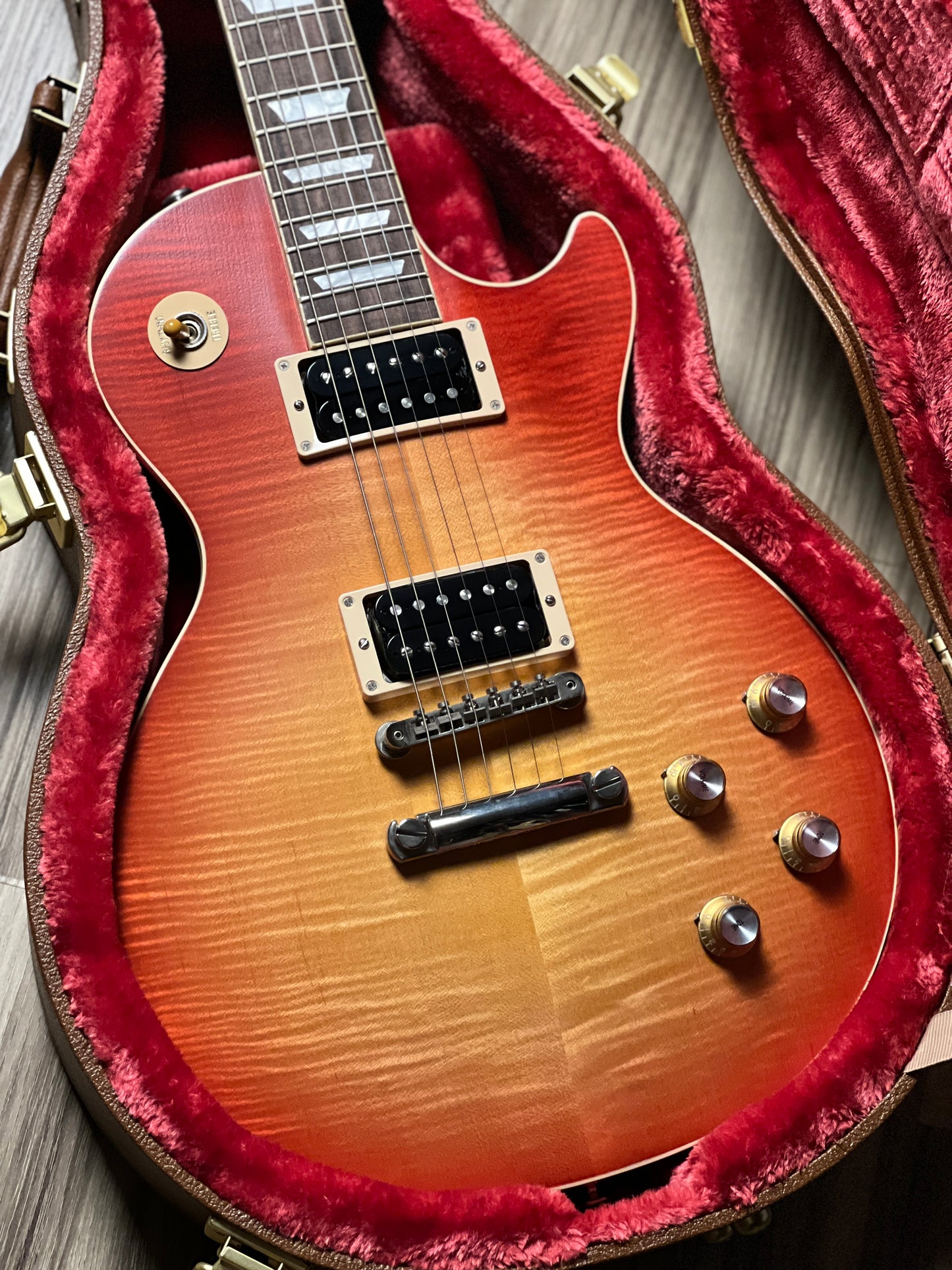 Gibson Les Paul Standard Faded 60s In Vintage Cherry Sunburst w/ Case
