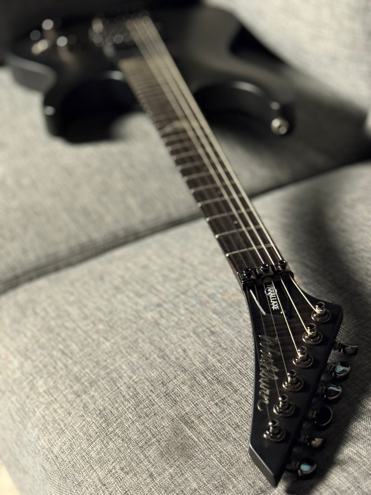 Washburn Parallaxe PXS29FR in Trans Black (NOS)