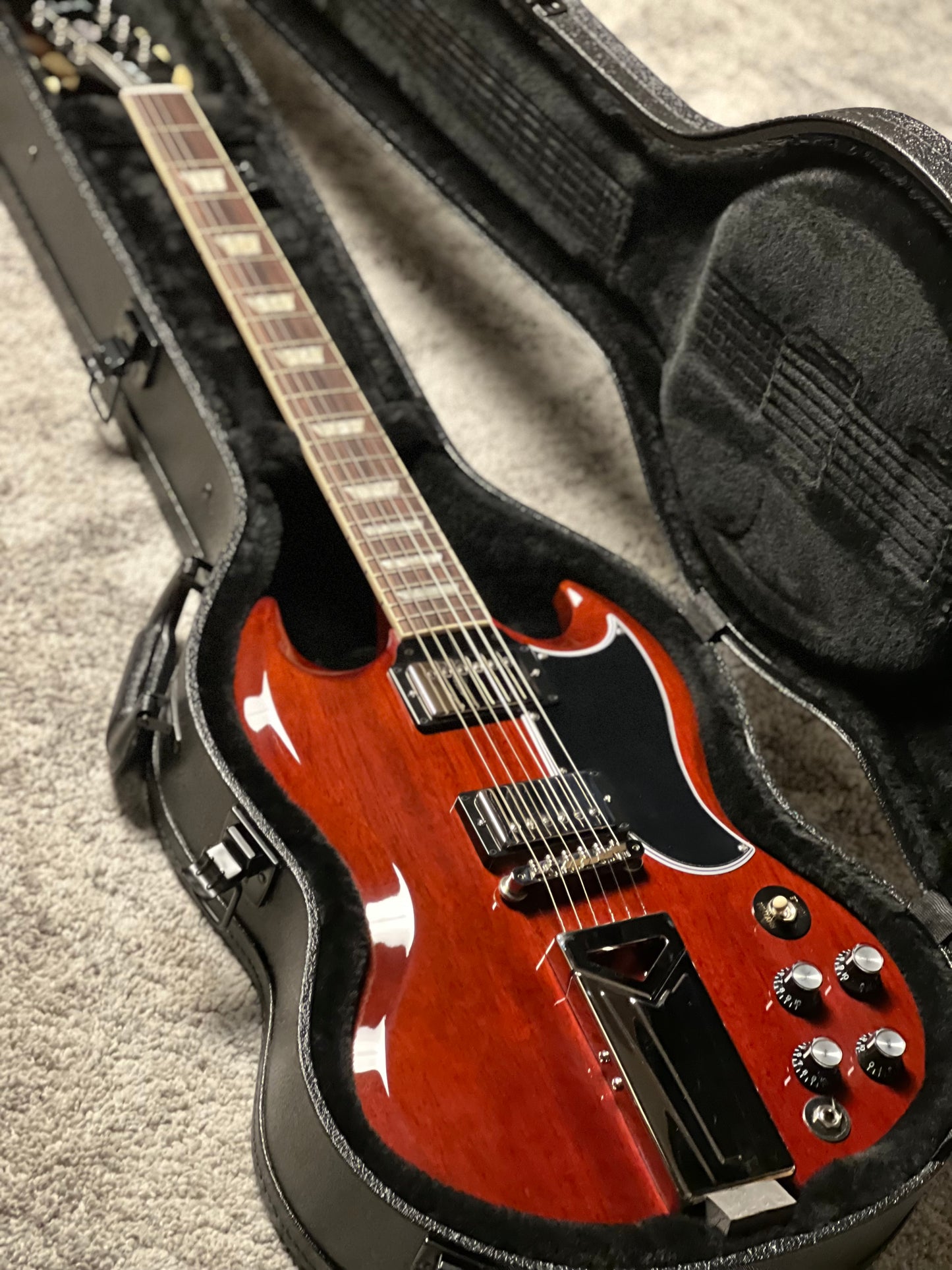 Gibson Jake Kiszka SG Standard w/Case in Faded Vintage Cherry 204860263