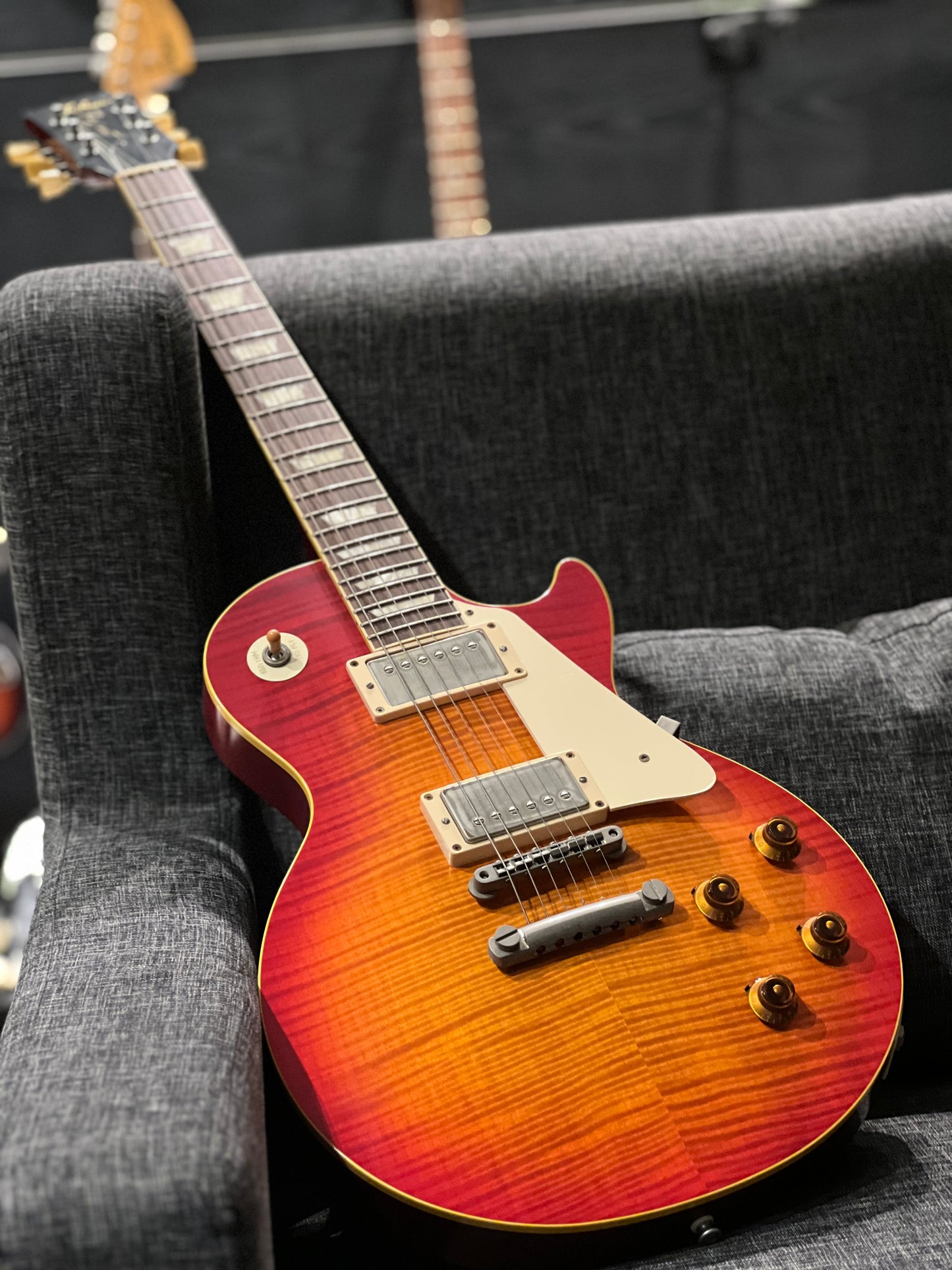 Tokai Love Rock LS-212F in Classic Cherry Sunburst VOS With Relic Finish 1941192